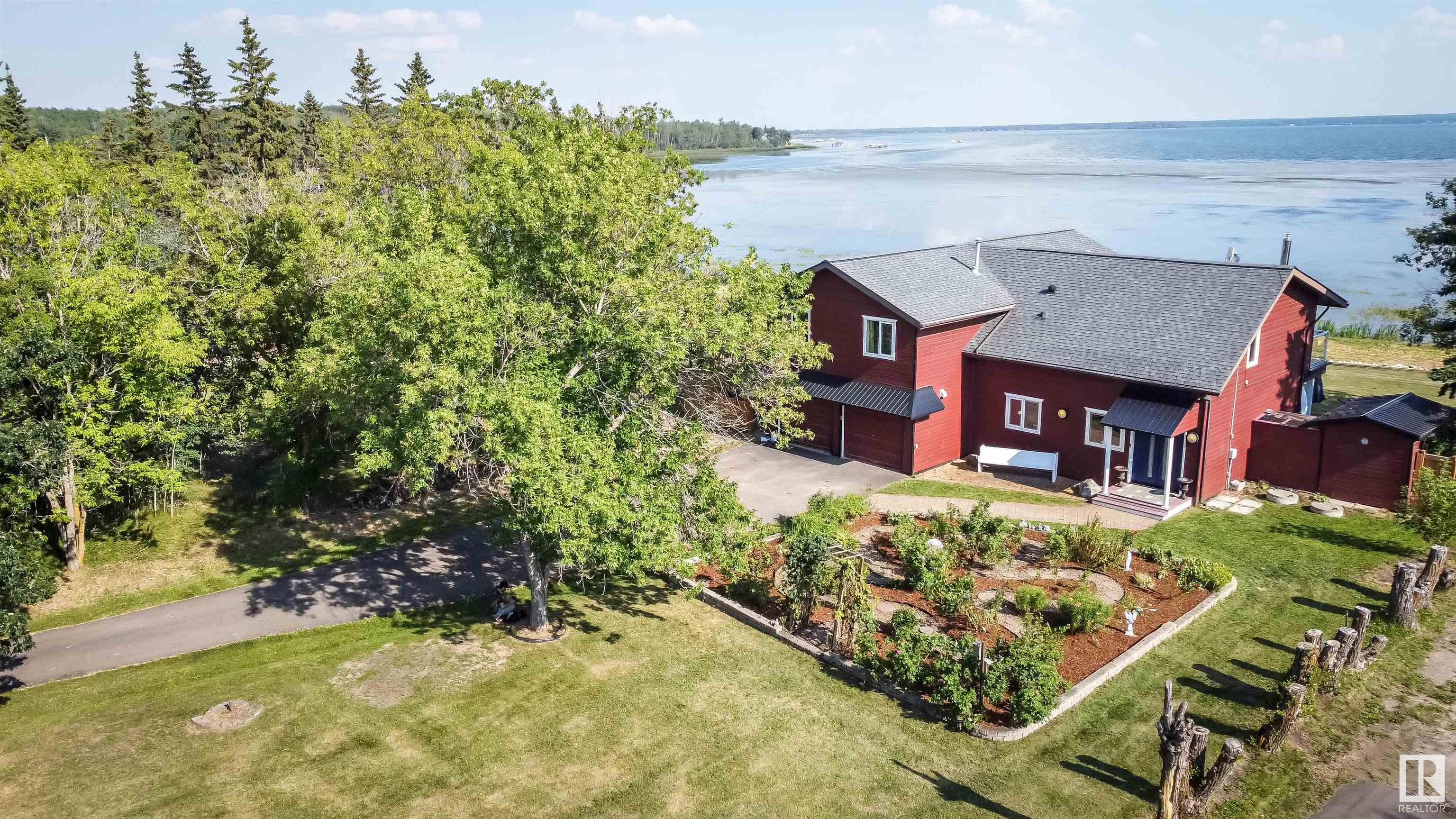     102 Parkins AV , Rural Lac Ste. Anne County,  ,T0E 1A0 ;  Listing Number: MLS E4401424