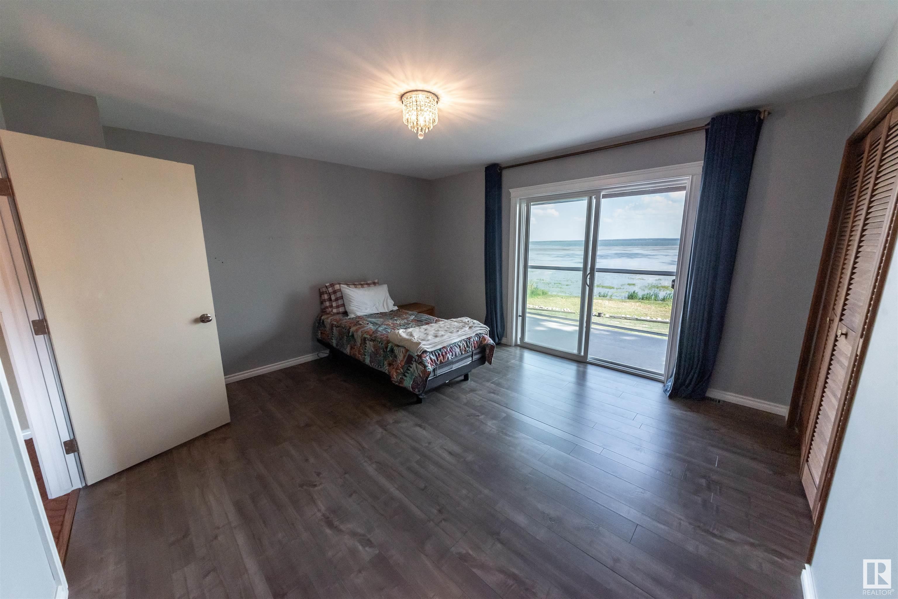      102 Parkins AV , Rural Lac Ste. Anne County,  ,T0E 1A0 ;  Listing Number: MLS E4401424