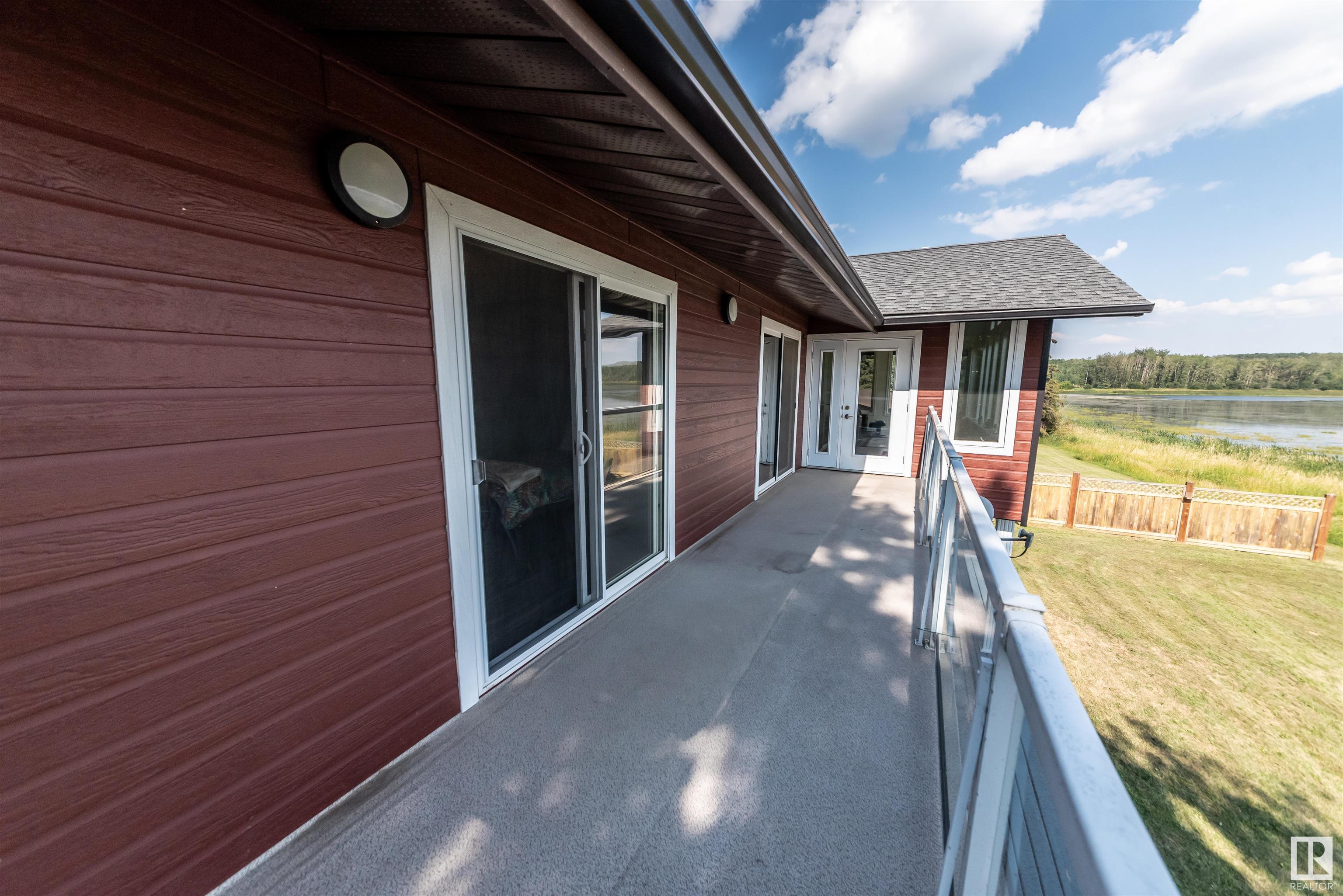      102 Parkins AV , Rural Lac Ste. Anne County,  ,T0E 1A0 ;  Listing Number: MLS E4401424