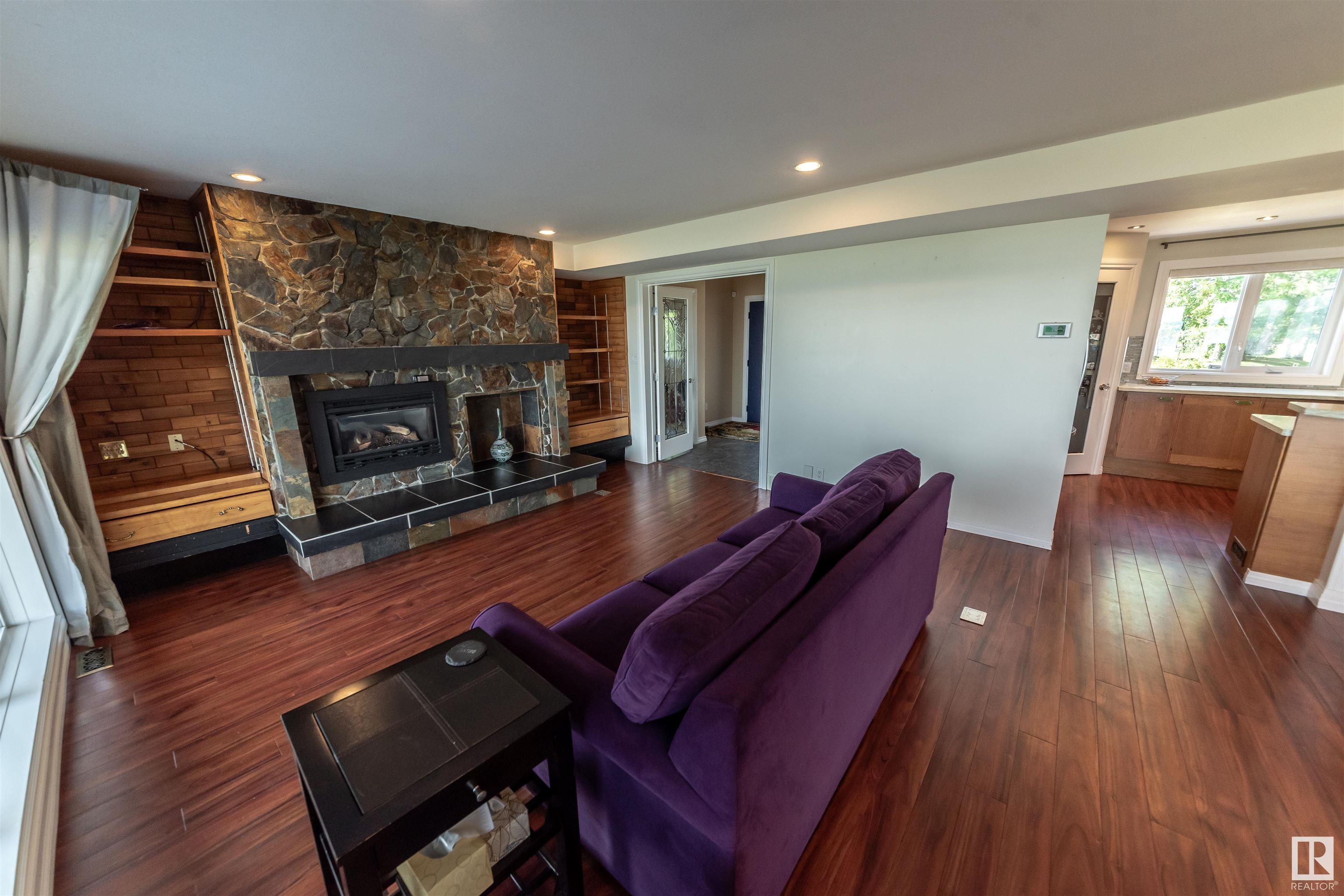      102 Parkins AV , Rural Lac Ste. Anne County,  ,T0E 1A0 ;  Listing Number: MLS E4401424