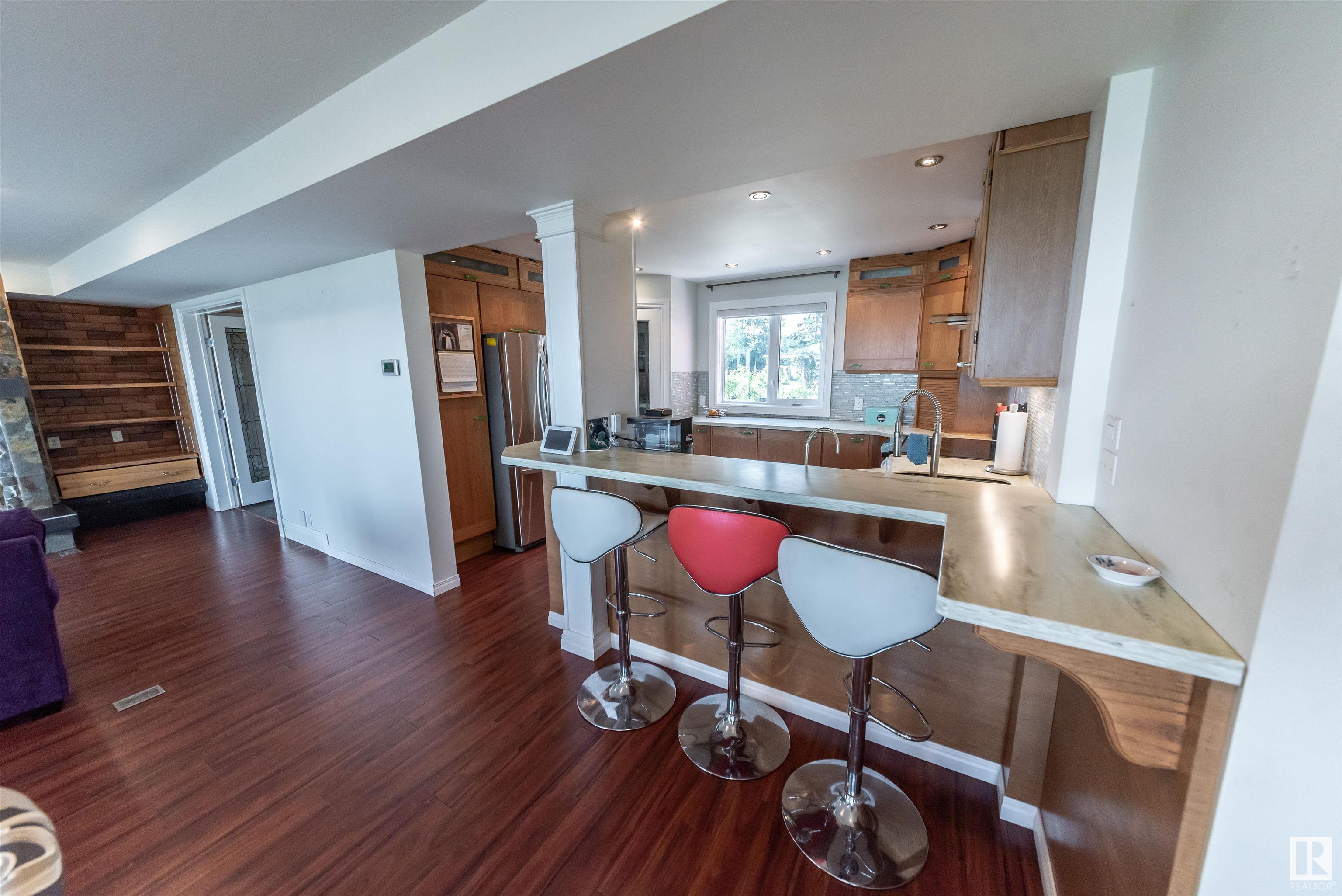      102 Parkins AV , Rural Lac Ste. Anne County,  ,T0E 1A0 ;  Listing Number: MLS E4401424