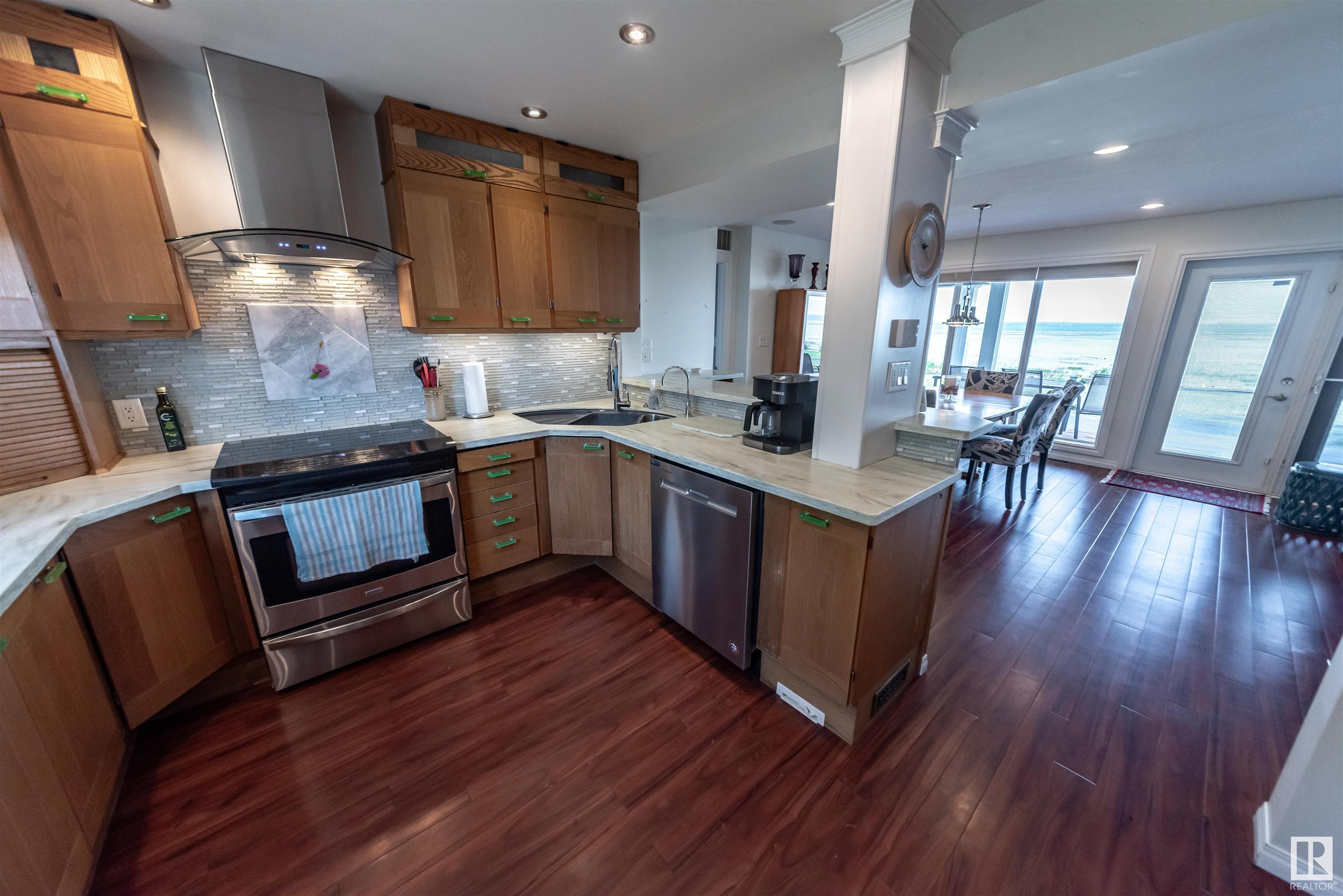      102 Parkins AV , Rural Lac Ste. Anne County,  ,T0E 1A0 ;  Listing Number: MLS E4401424