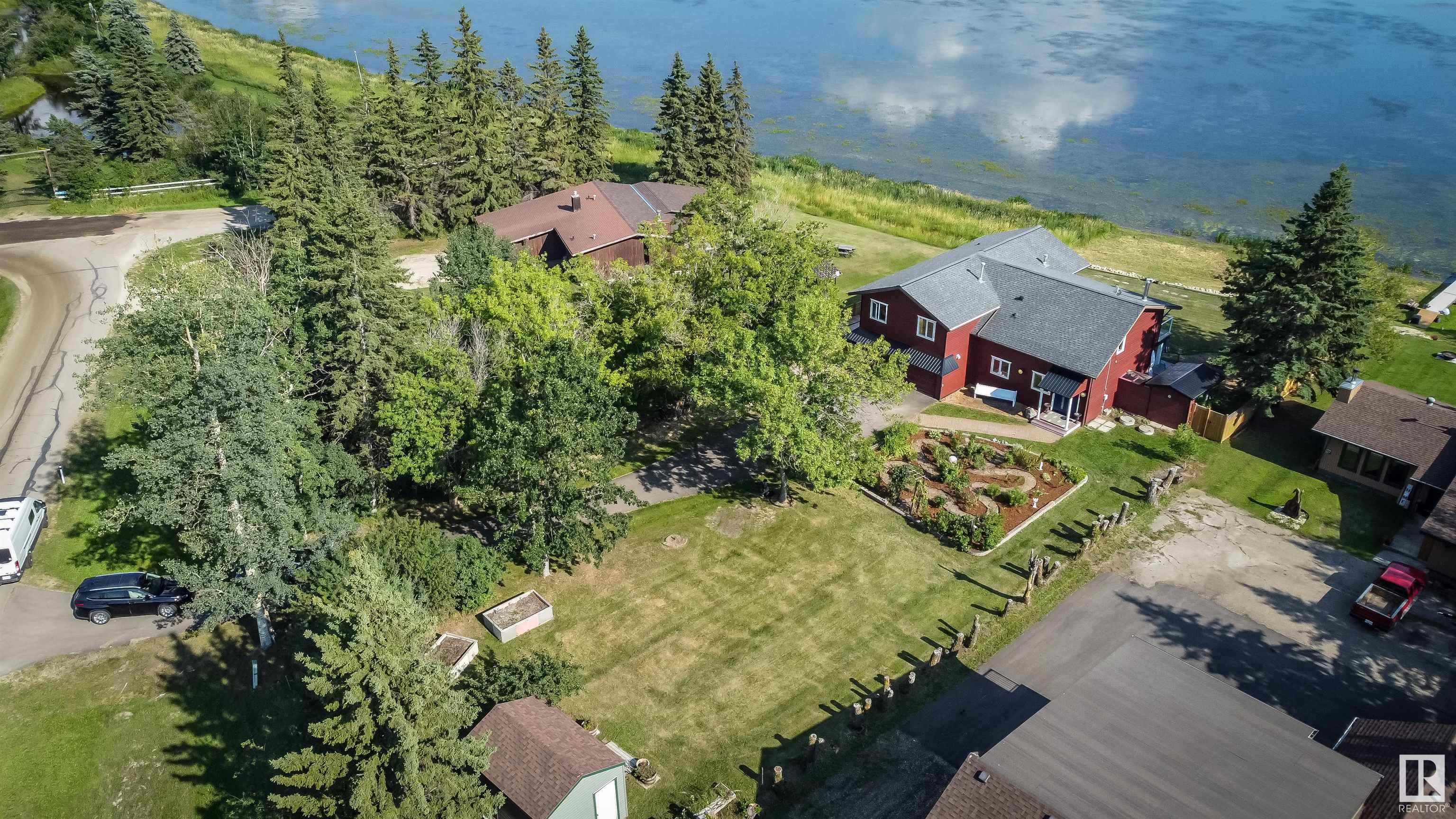     102 Parkins AV , Rural Lac Ste. Anne County,  ,T0E 1A0 ;  Listing Number: MLS E4401424