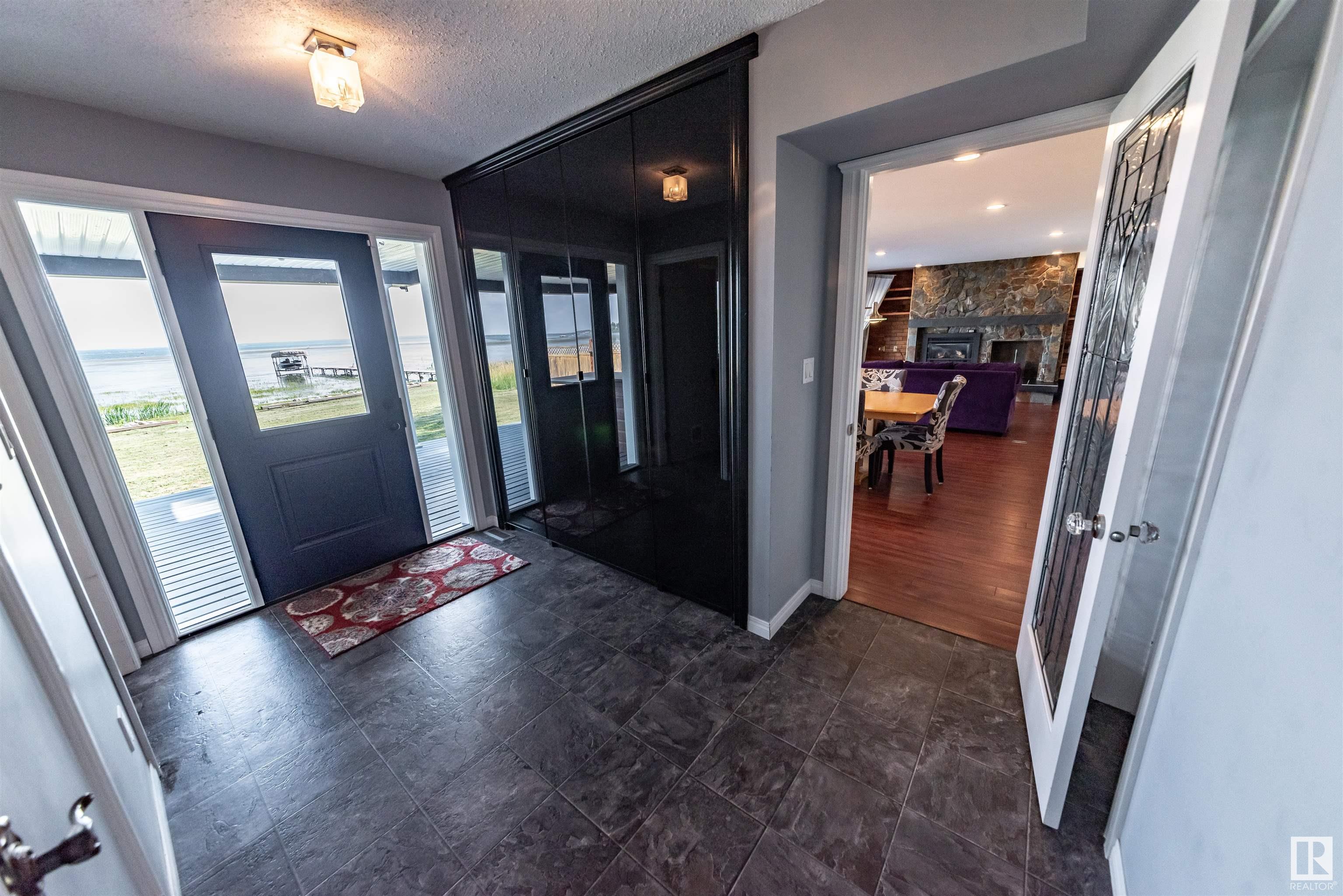      102 Parkins AV , Rural Lac Ste. Anne County,  ,T0E 1A0 ;  Listing Number: MLS E4401424
