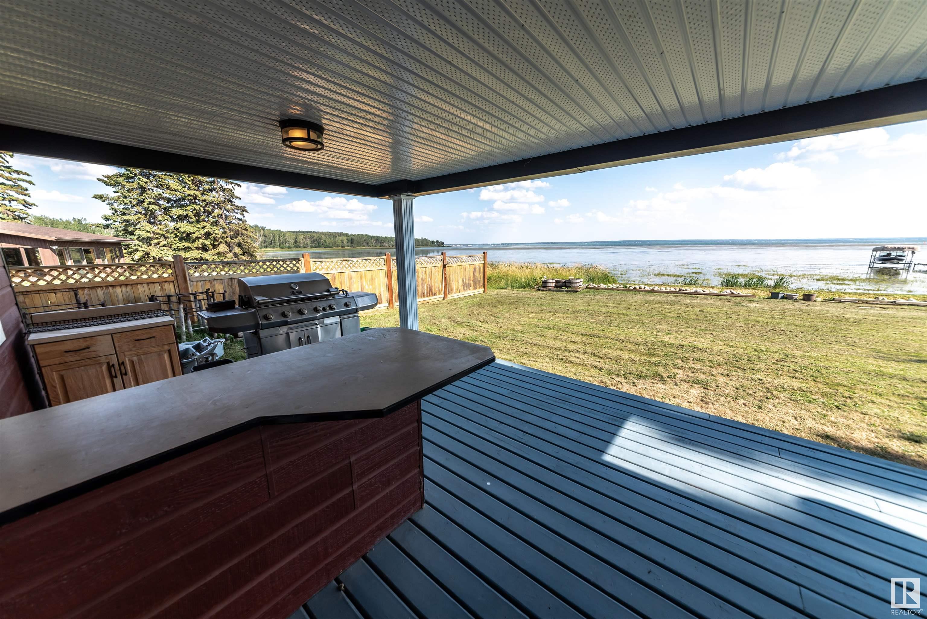      102 Parkins AV , Rural Lac Ste. Anne County,  ,T0E 1A0 ;  Listing Number: MLS E4401424