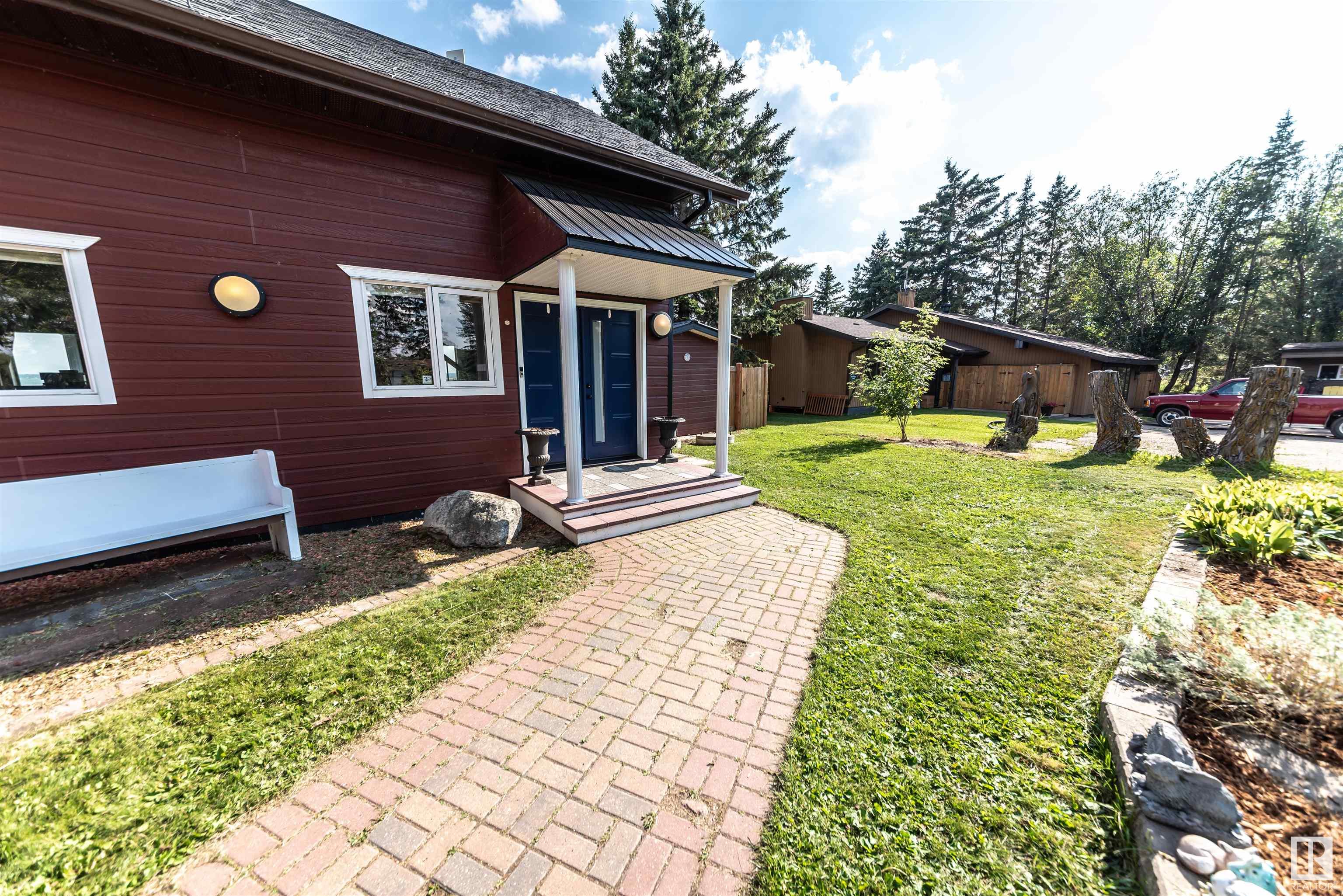      102 Parkins AV , Rural Lac Ste. Anne County,  ,T0E 1A0 ;  Listing Number: MLS E4401424