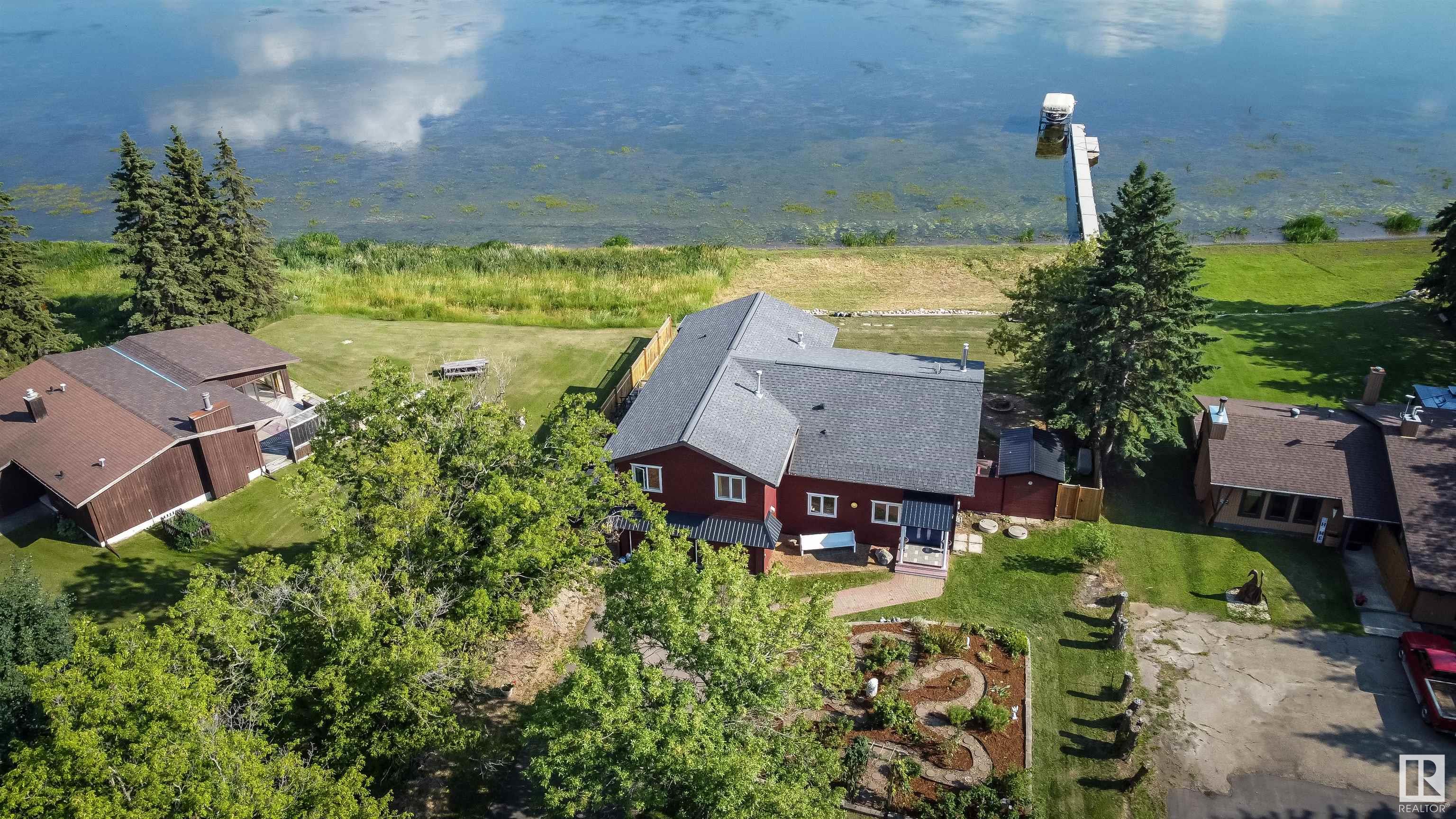      102 Parkins AV , Rural Lac Ste. Anne County,  ,T0E 1A0 ;  Listing Number: MLS E4401424
