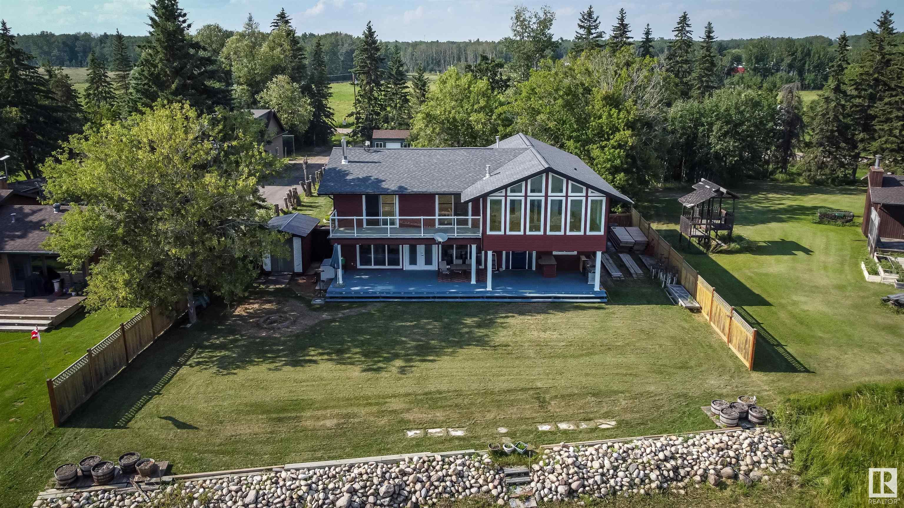      102 Parkins AV , Rural Lac Ste. Anne County,  ,T0E 1A0 ;  Listing Number: MLS E4401424