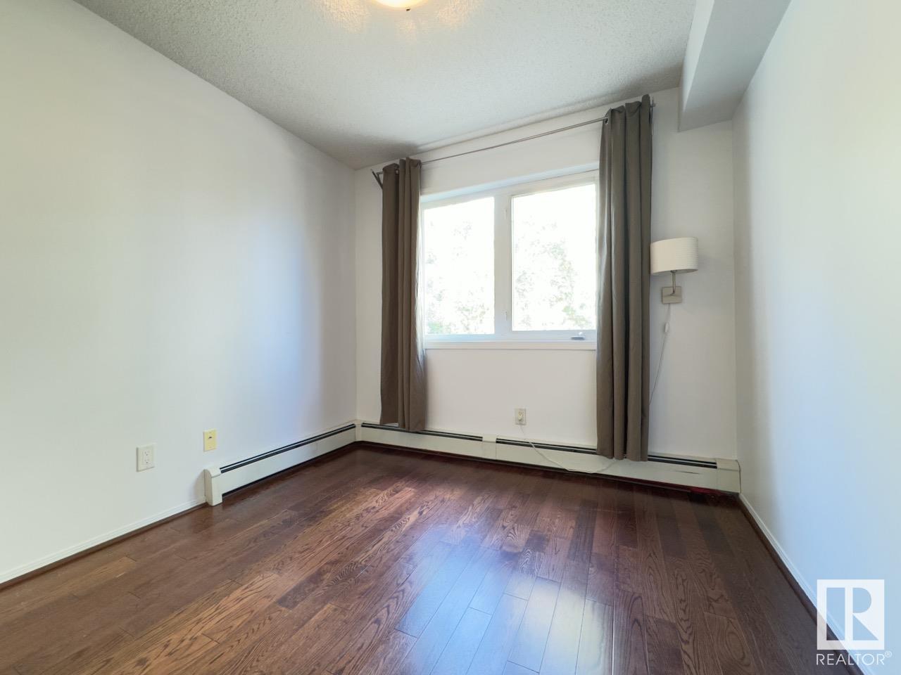      #308 10403 98 AV NW , Edmonton,  ,T5K 2Y5 ;  Listing Number: MLS E4401523