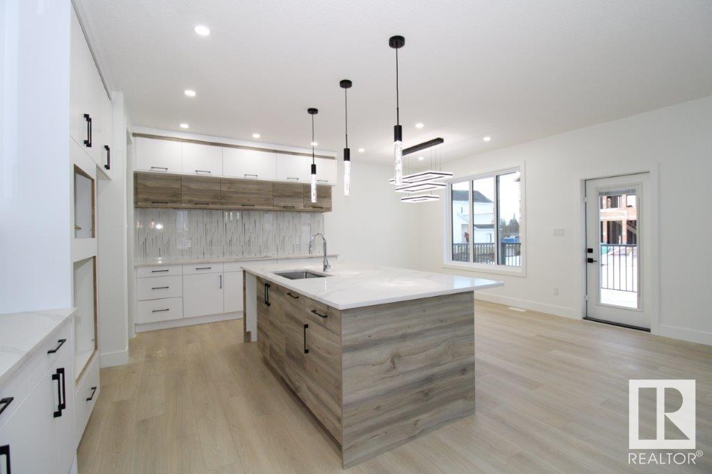      17128 2 ST NW , Edmonton,  ,T5Y 4G5 ;  Listing Number: MLS E4401934