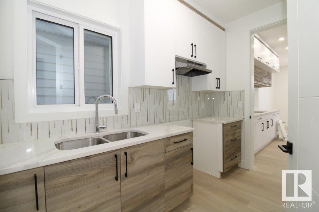      17128 2 ST NW , Edmonton,  ,T5Y 4G5 ;  Listing Number: MLS E4401934