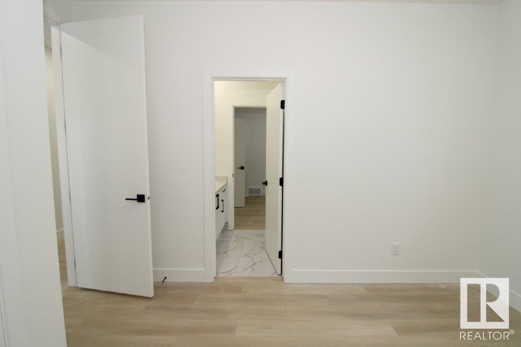      17128 2 ST NW , Edmonton,  ,T5Y 4G5 ;  Listing Number: MLS E4401934