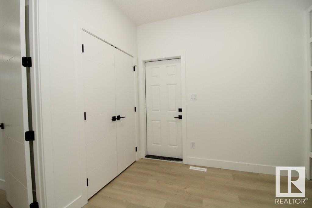      17128 2 ST NW , Edmonton,  ,T5Y 4G5 ;  Listing Number: MLS E4401934