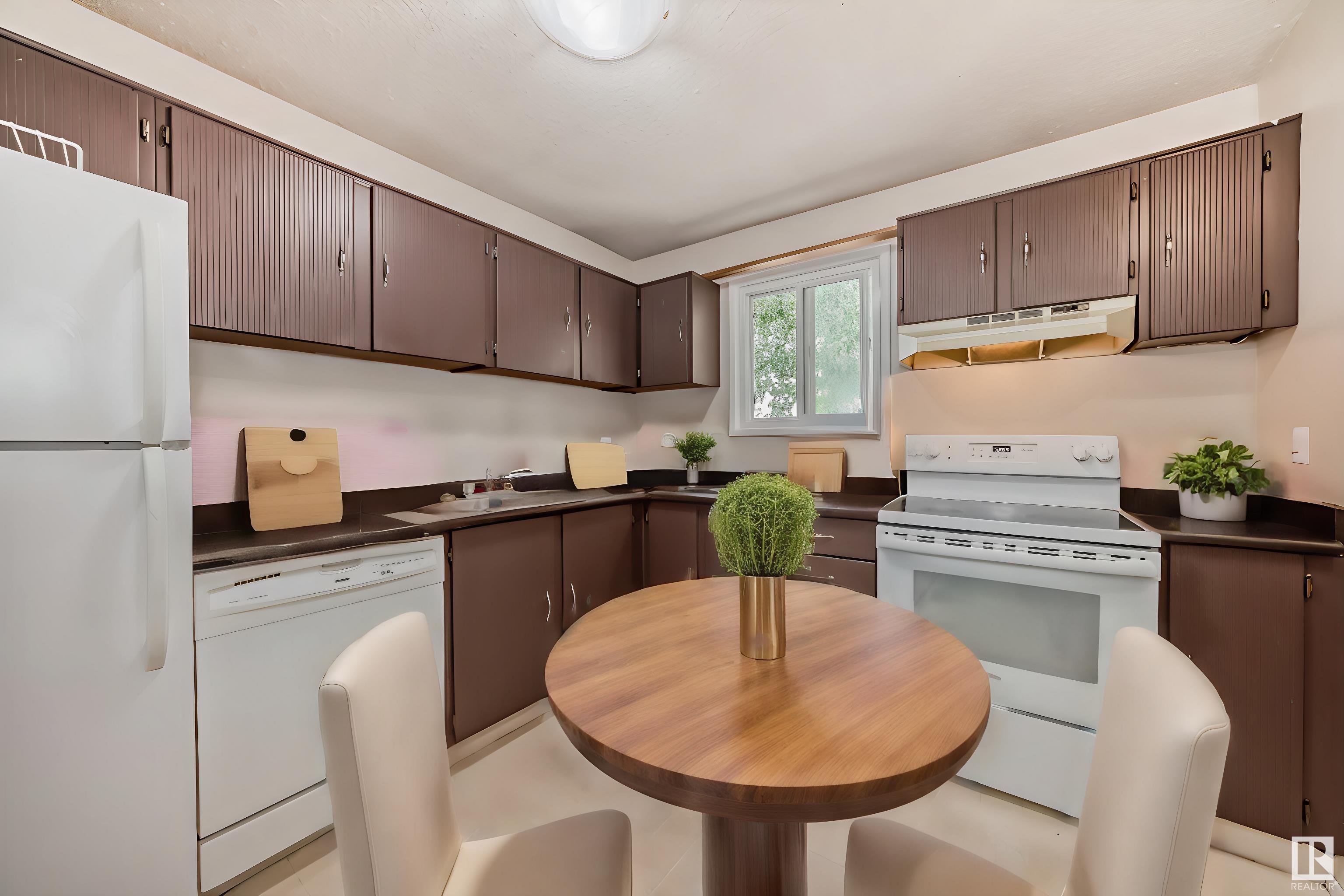      #312 12416 161 AV NW , Edmonton,  ,T5X 4W6 ;  Listing Number: MLS E4403220
