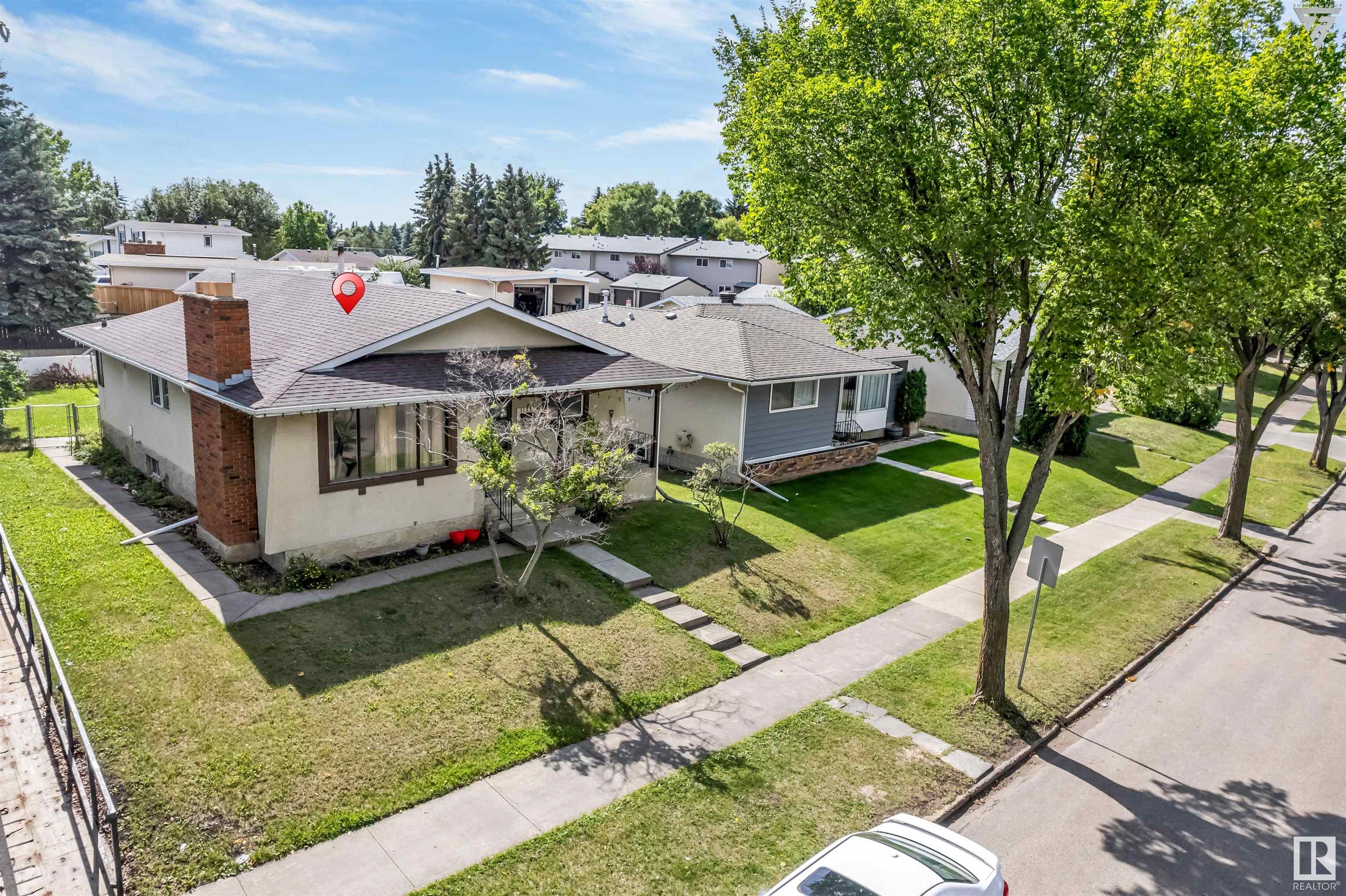      11731 145 AV NW NW , Edmonton,  ,T5X 1M2 ;  Listing Number: MLS E4404749