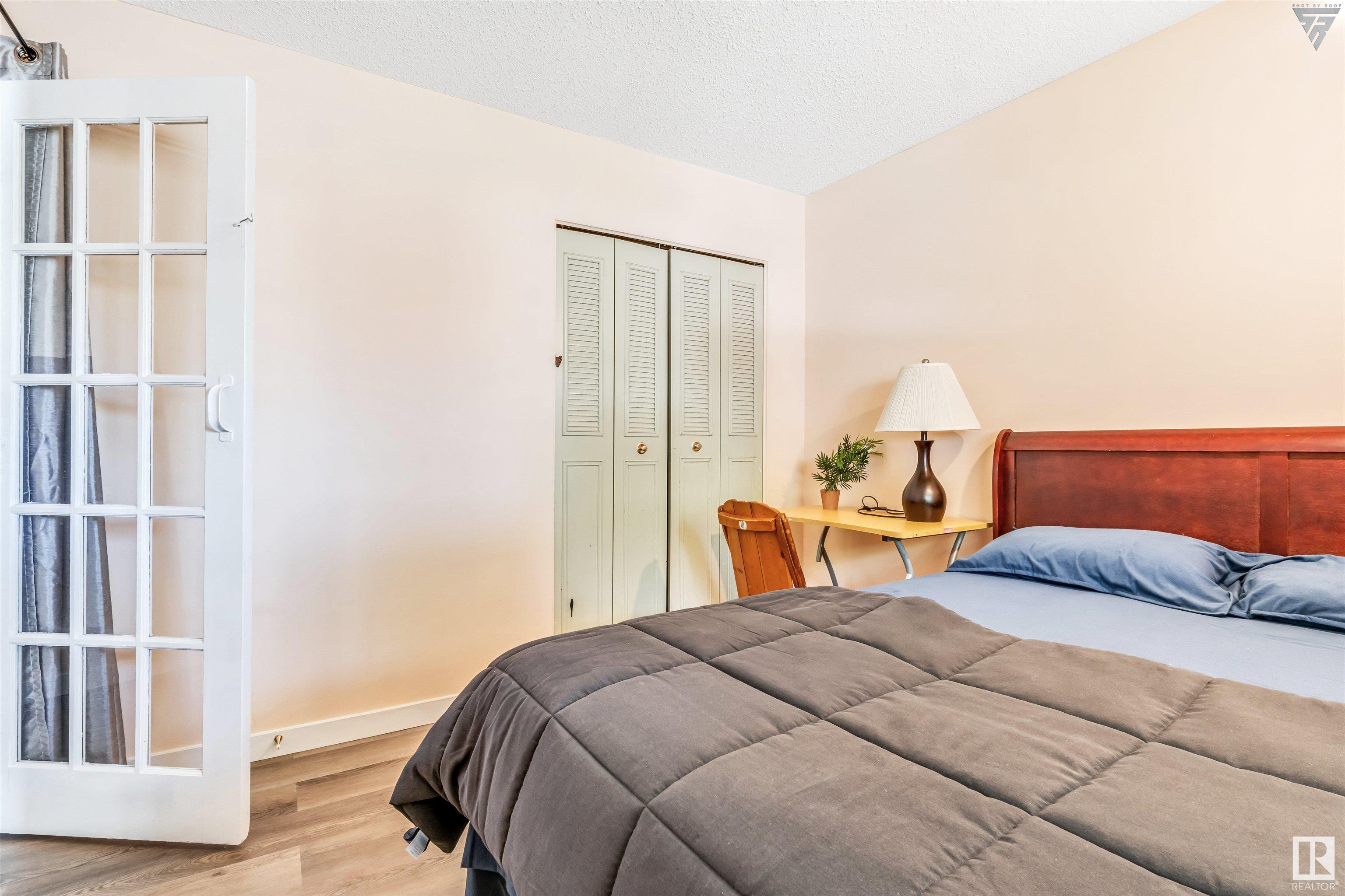      11731 145 AV NW NW , Edmonton,  ,T5X 1M2 ;  Listing Number: MLS E4404749