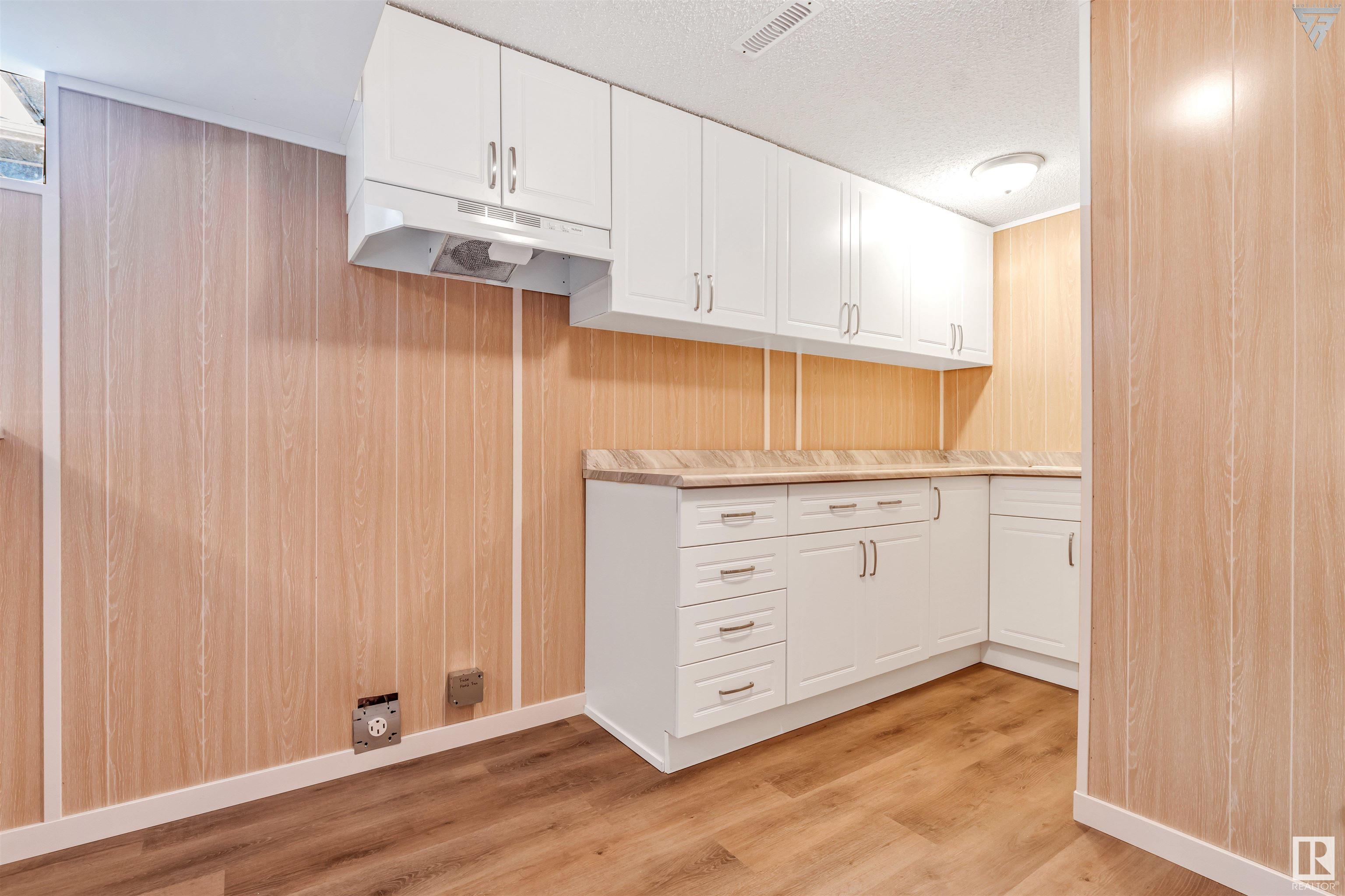      11731 145 AV NW NW , Edmonton,  ,T5X 1M2 ;  Listing Number: MLS E4404749