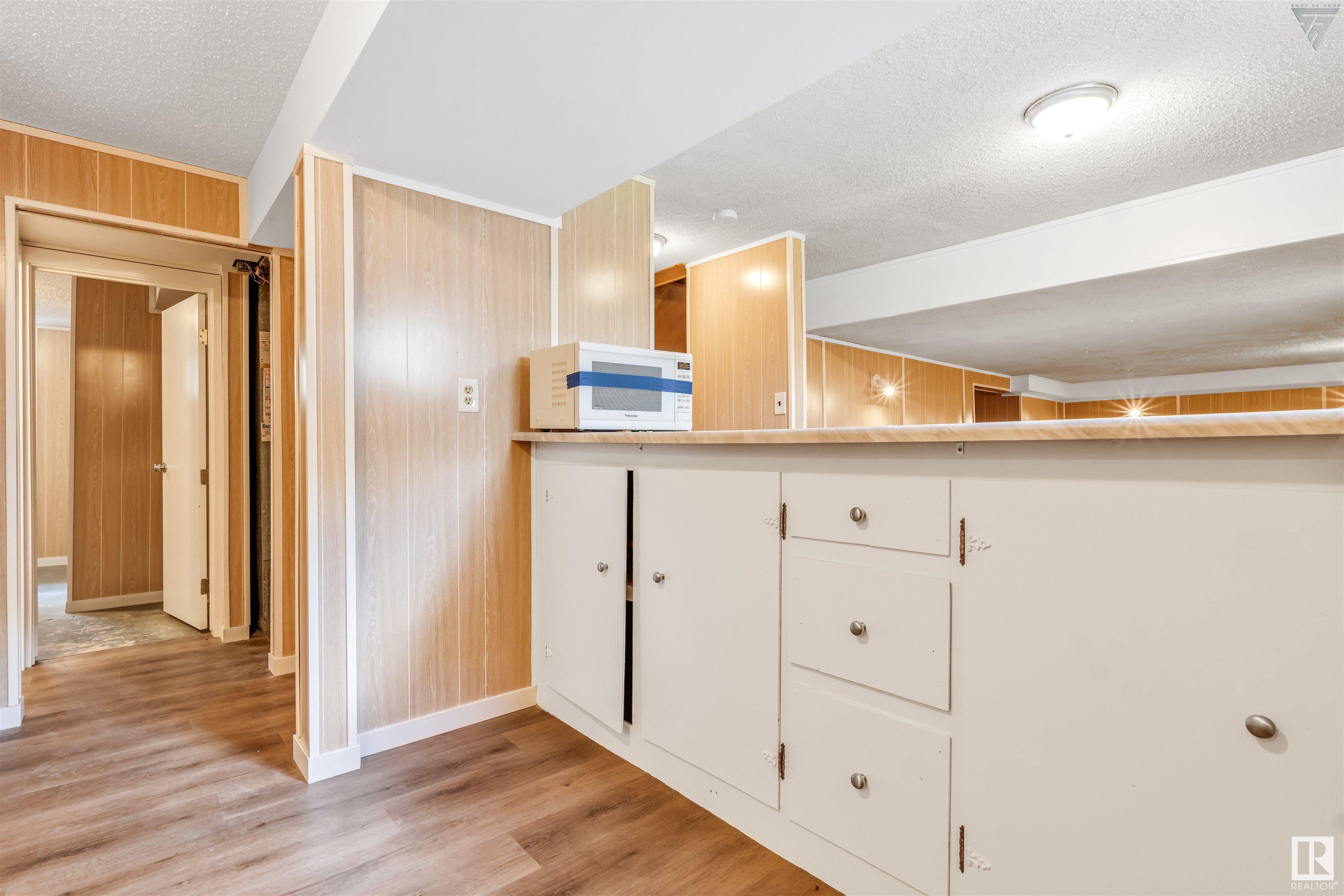      11731 145 AV NW NW , Edmonton,  ,T5X 1M2 ;  Listing Number: MLS E4404749