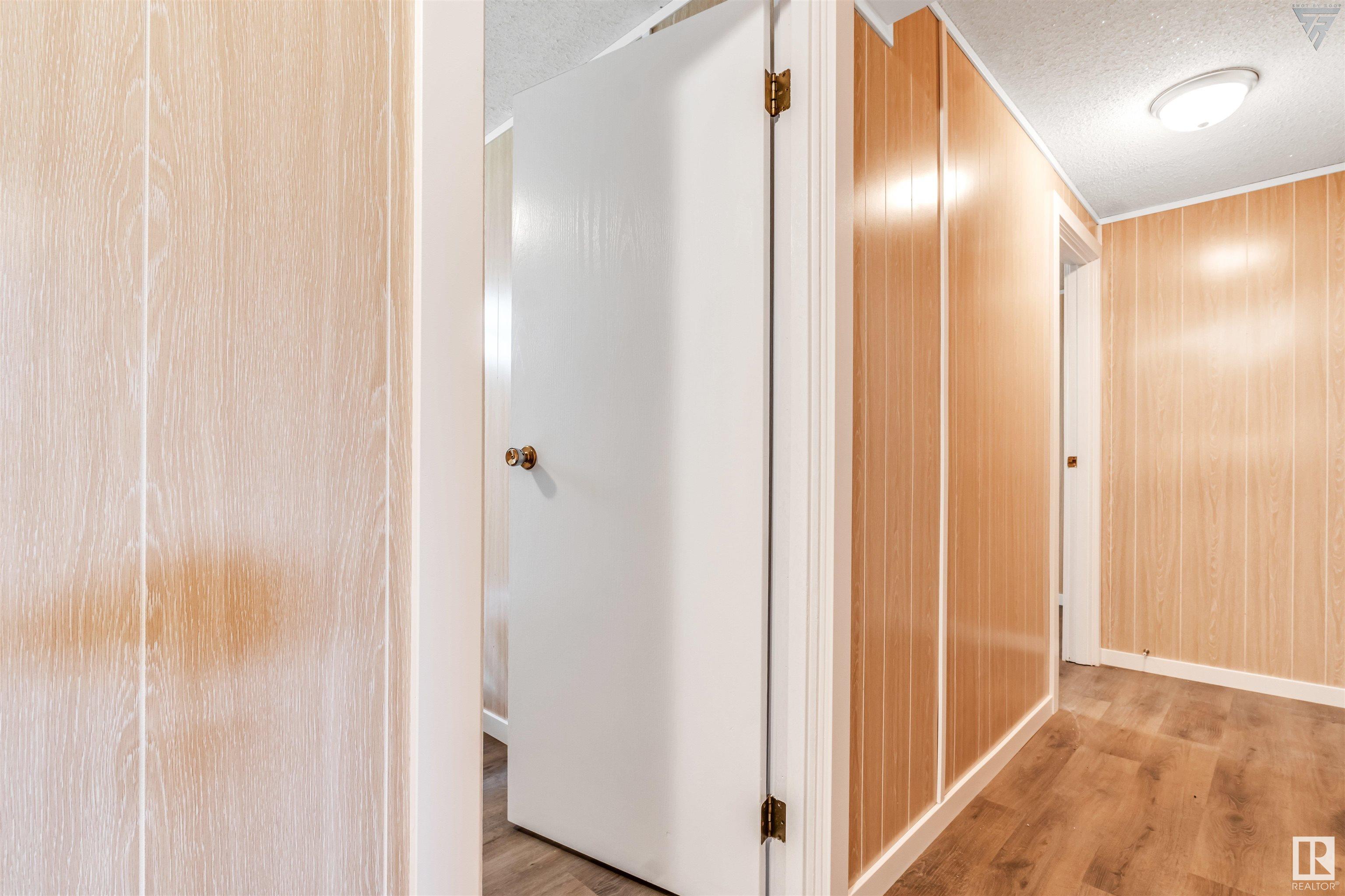      11731 145 AV NW NW , Edmonton,  ,T5X 1M2 ;  Listing Number: MLS E4404749