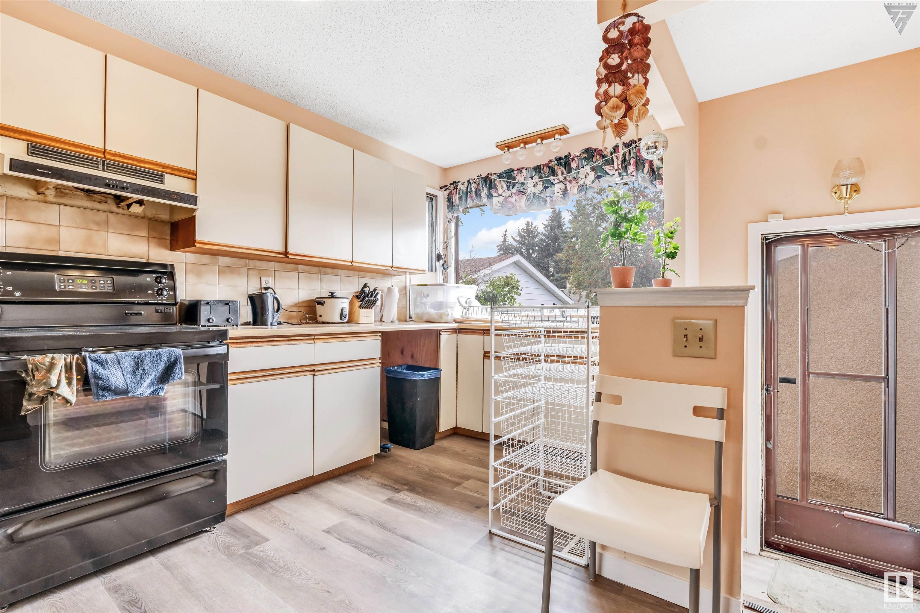      11731 145 AV NW NW , Edmonton,  ,T5X 1M2 ;  Listing Number: MLS E4404749