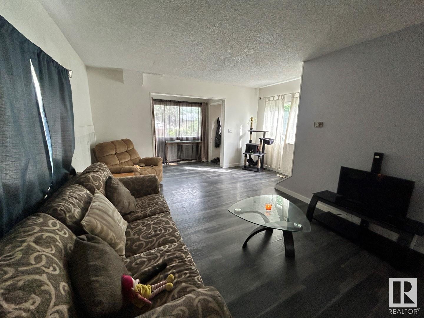      11928 68 ST NW , Edmonton,  ,T5B 1P7 ;  Listing Number: MLS E4405286
