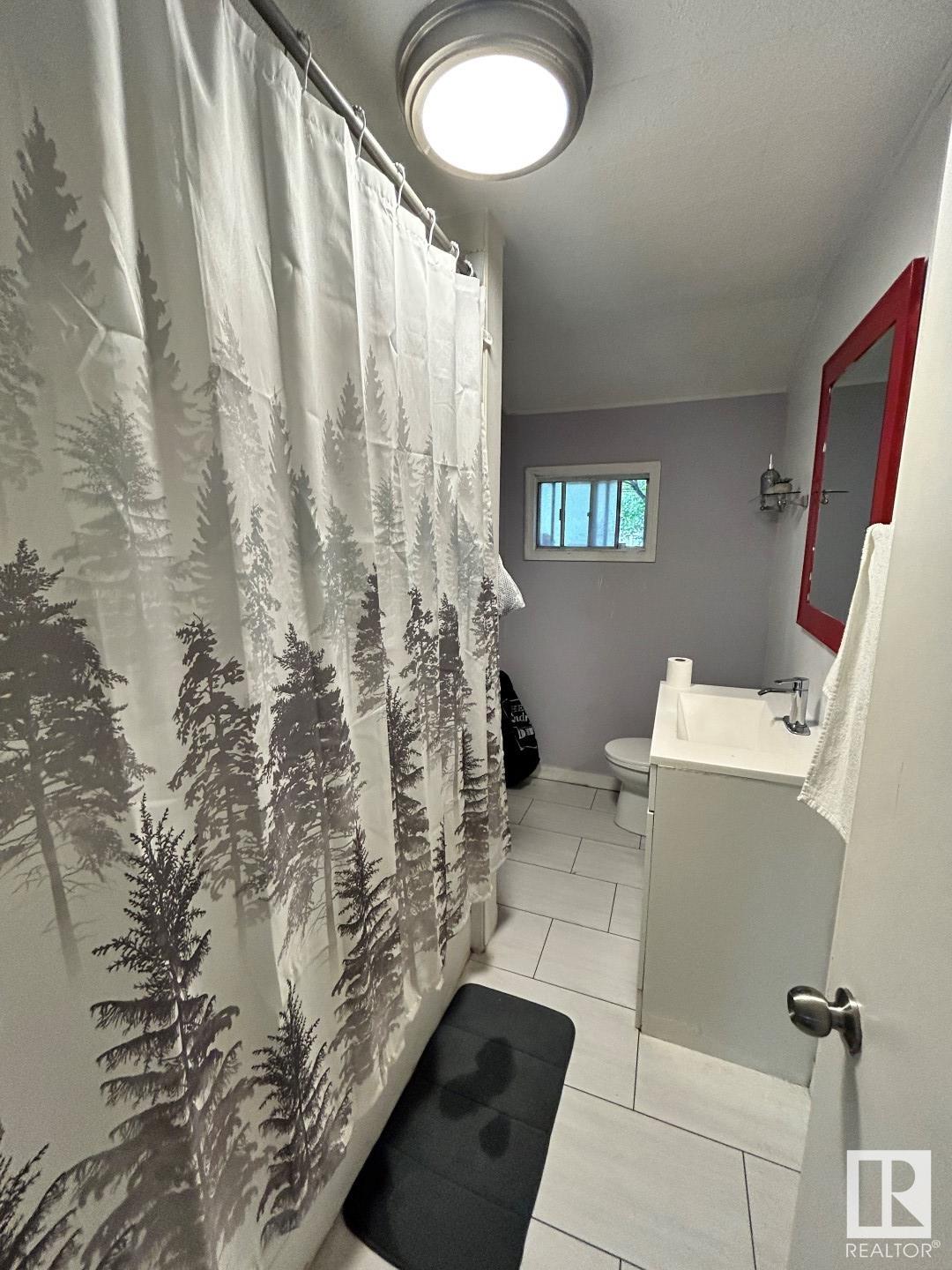      11928 68 ST NW , Edmonton,  ,T5B 1P7 ;  Listing Number: MLS E4405286