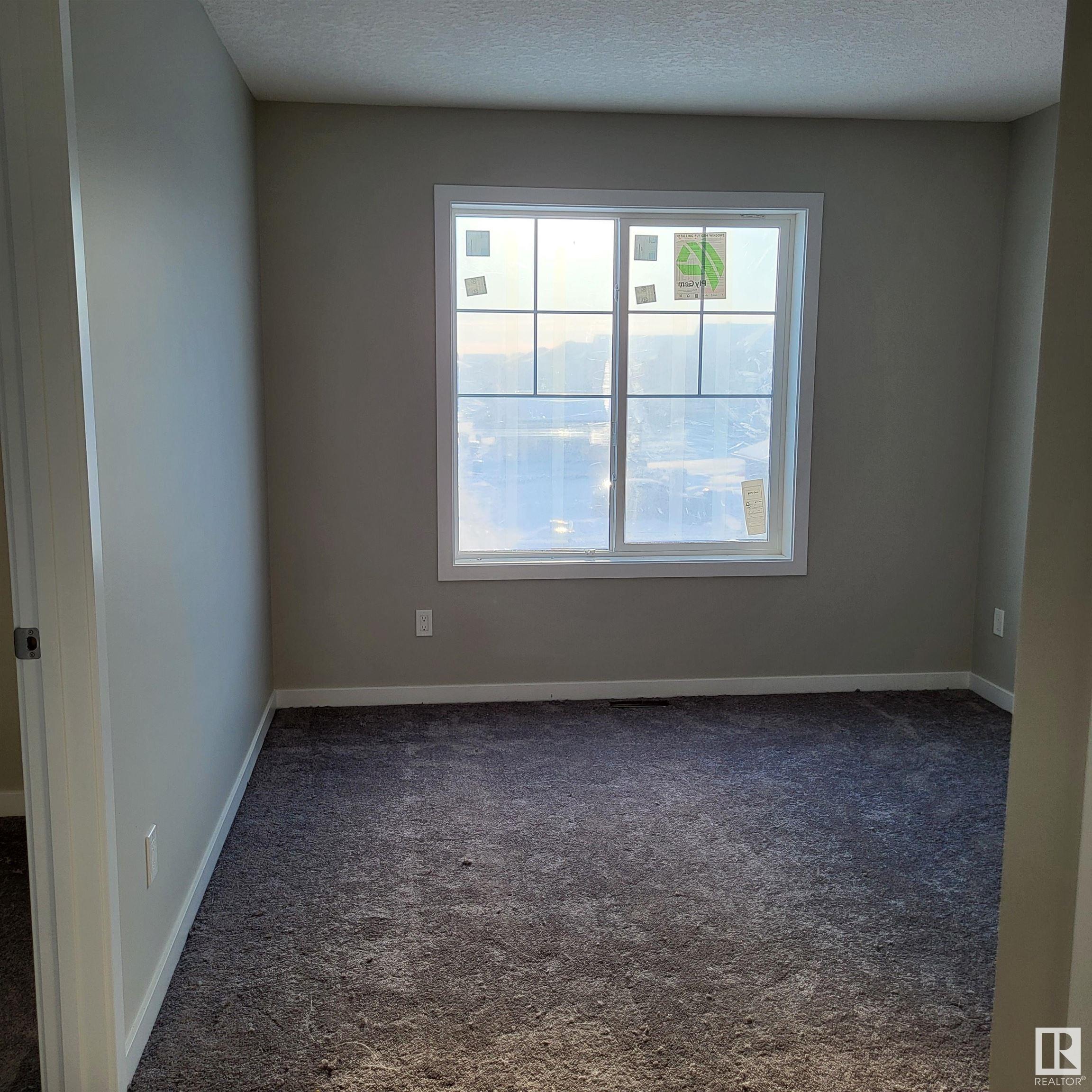      7060 181 AV NW , Edmonton,  ,T5Z 0V4 ;  Listing Number: MLS E4405515