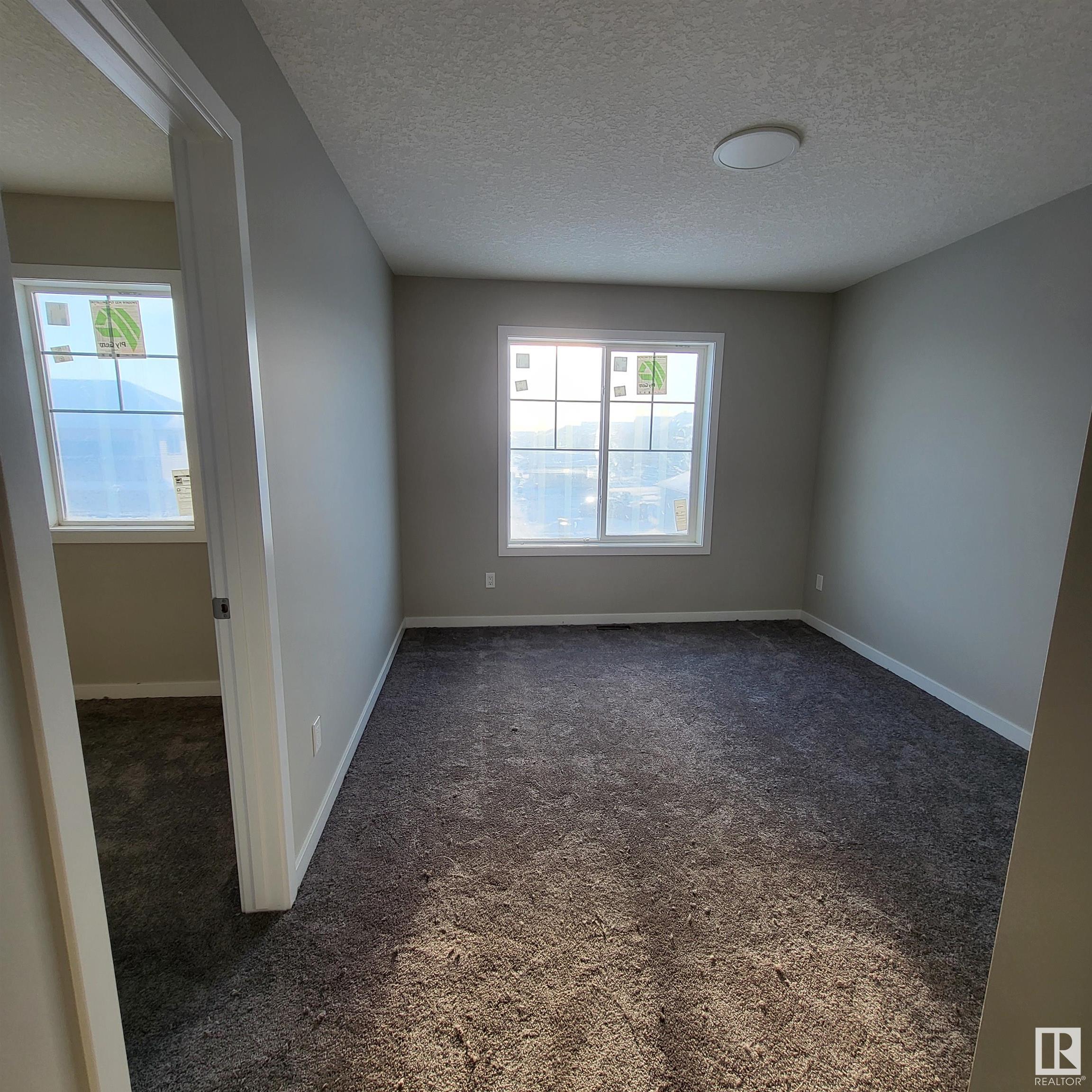      7060 181 AV NW , Edmonton,  ,T5Z 0V4 ;  Listing Number: MLS E4405515