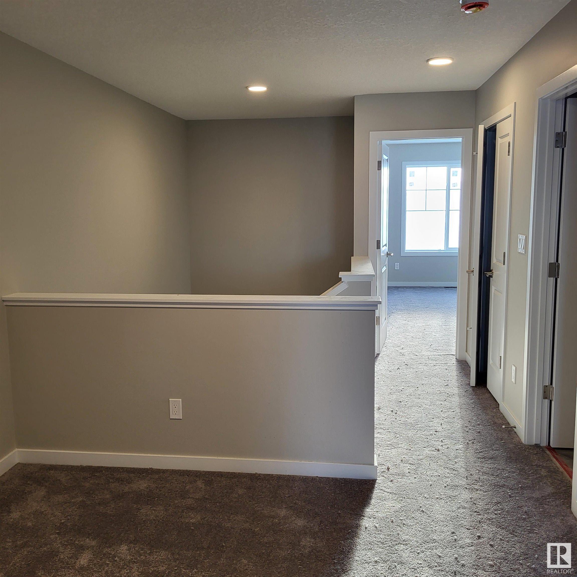      7060 181 AV NW , Edmonton,  ,T5Z 0V4 ;  Listing Number: MLS E4405515