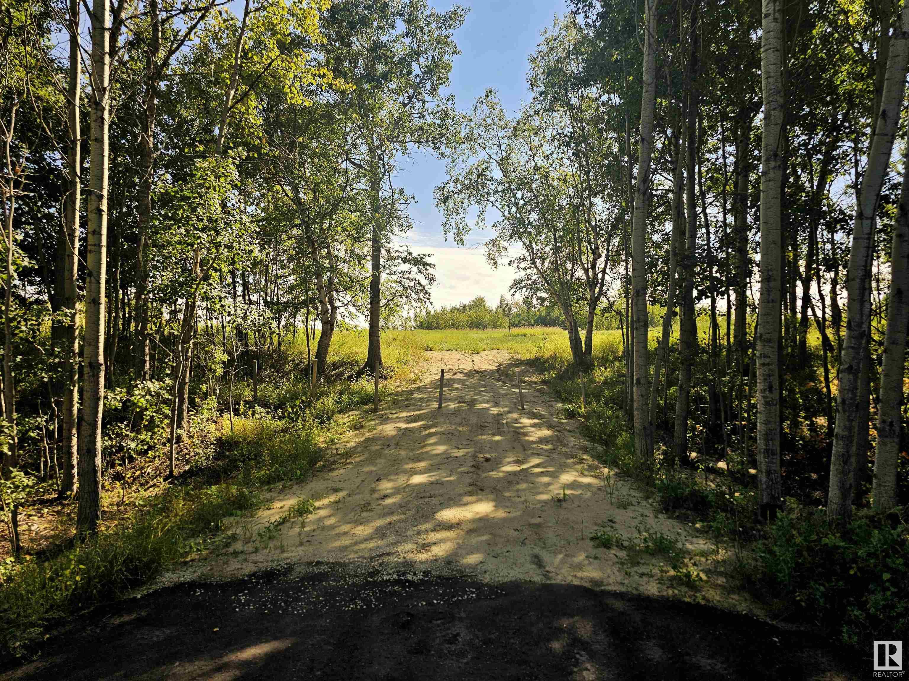      1009 Township Road 540 , Rural Parkland County,  ,T7Y 0A6 ;  Listing Number: MLS E4406096
