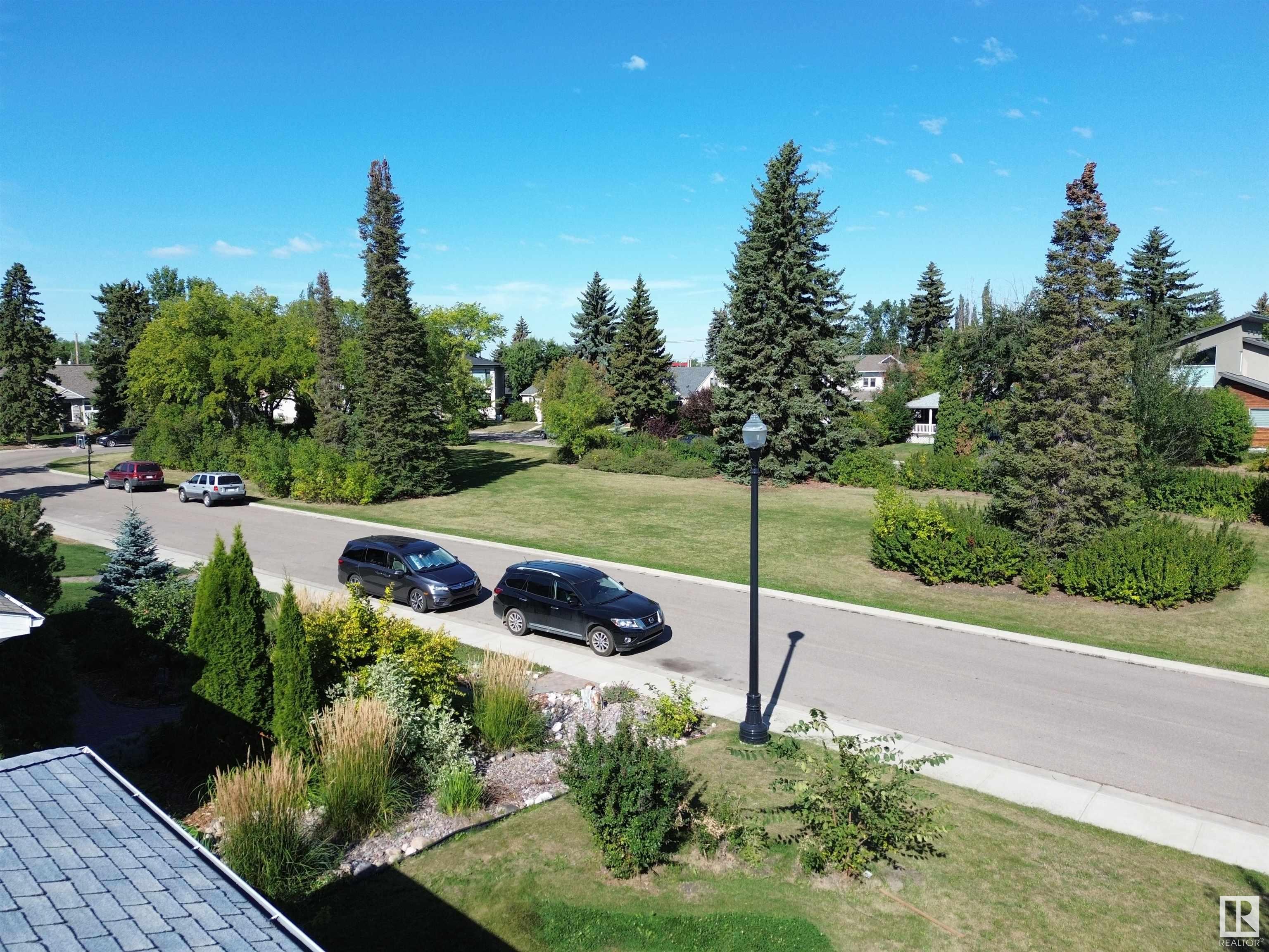      10608 140 st NW NW , Edmonton,  ,T5N 2M3 ;  Listing Number: MLS E4406383