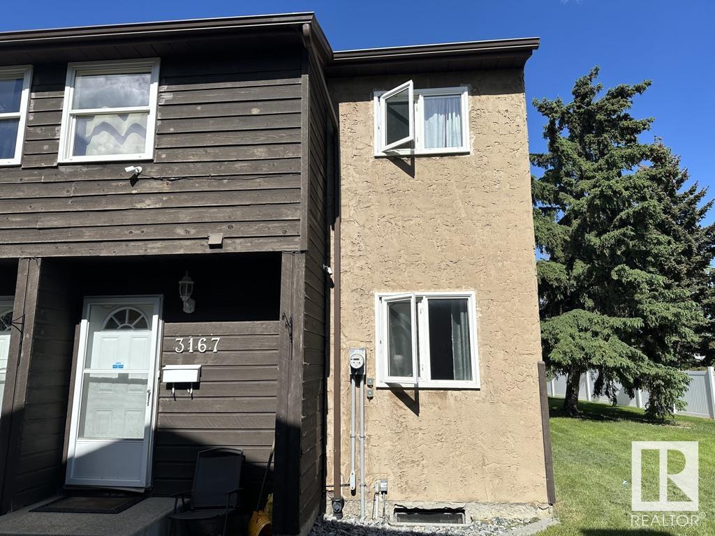 LOW CONDO FEE'S - END UNIT provides excellent PRIVACY ...Don't miss this wonderful, well cared for 3 bedroom, 1.5 bath townhouse which comes with 5 appliances, air conditioning and is a preferred end unit in the complex. The gorgeous galley kitchen includes a built-in dishwasher. Primary bedroom features a wood burning fireplace. Enjoy the gas fireplace in the living room or go outside to the spacious east facing deck. Furnace has received regular maintenance and the hot water tank is new this year.