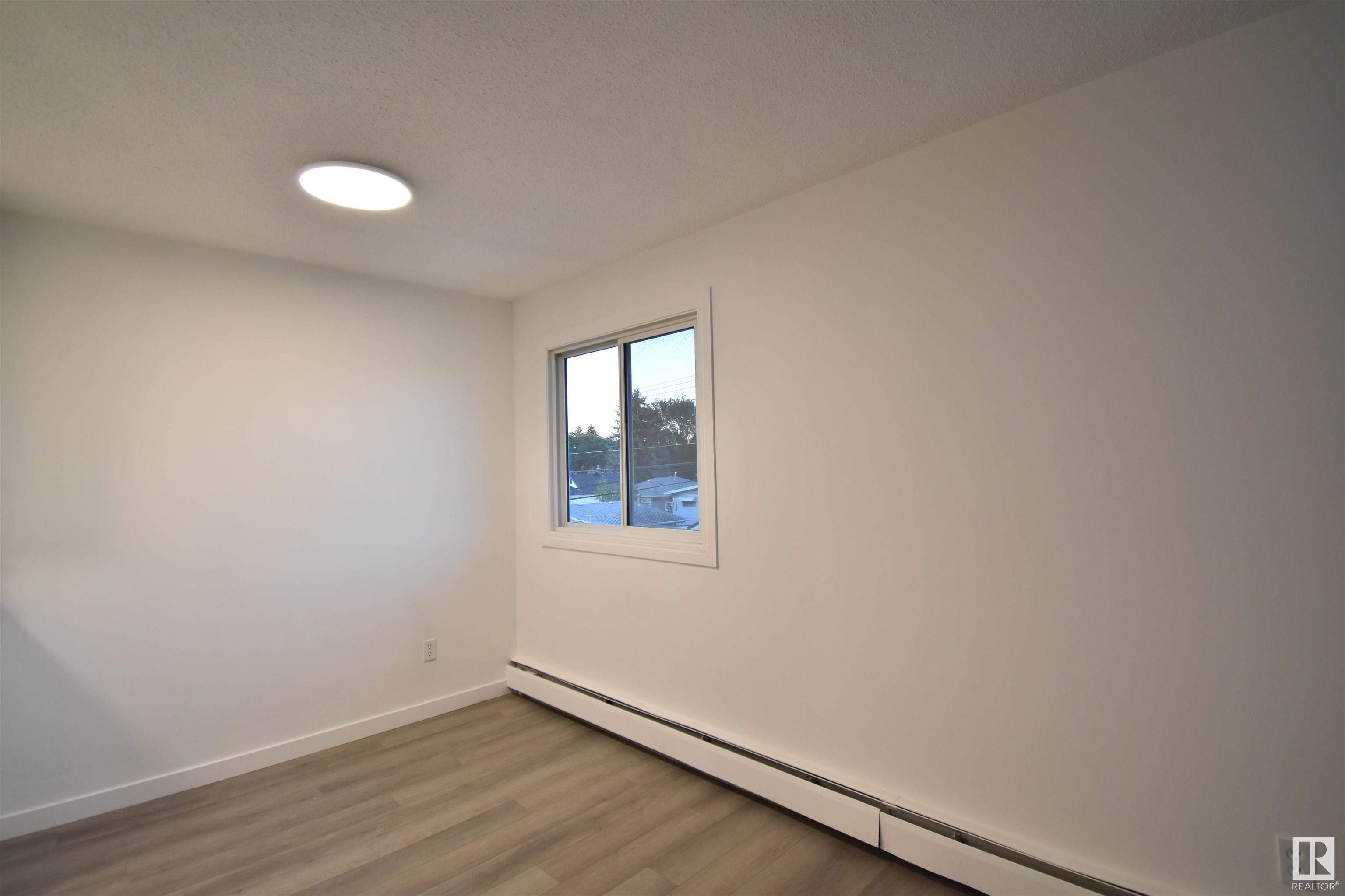      #303 12921 127 ST NW NW , Edmonton,  ,T5L 1B1 ;  Listing Number: MLS E4407412