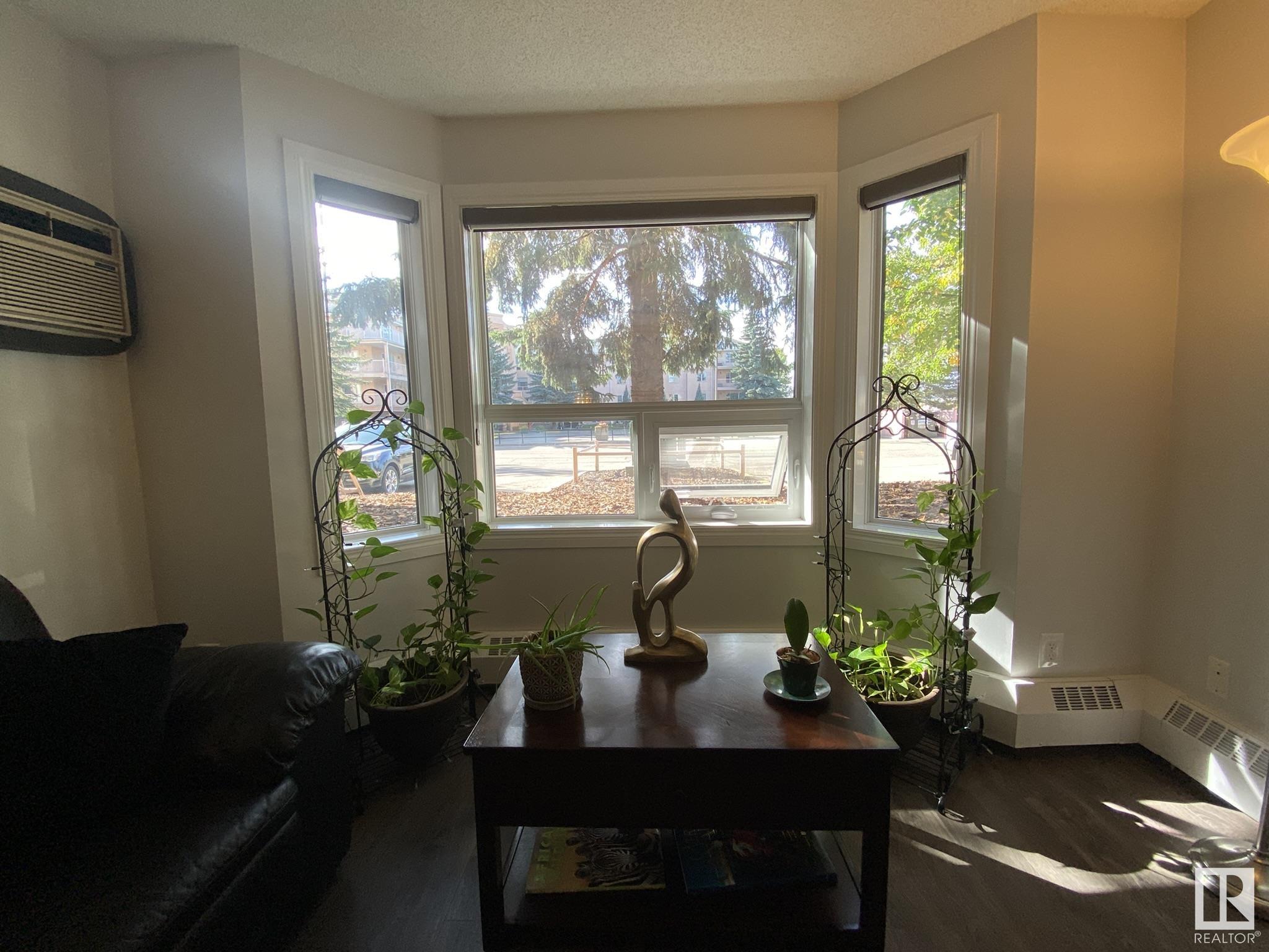      #113 10935 21 AV NW , Edmonton,  ,T6J 6R3 ;  Listing Number: MLS E4407704