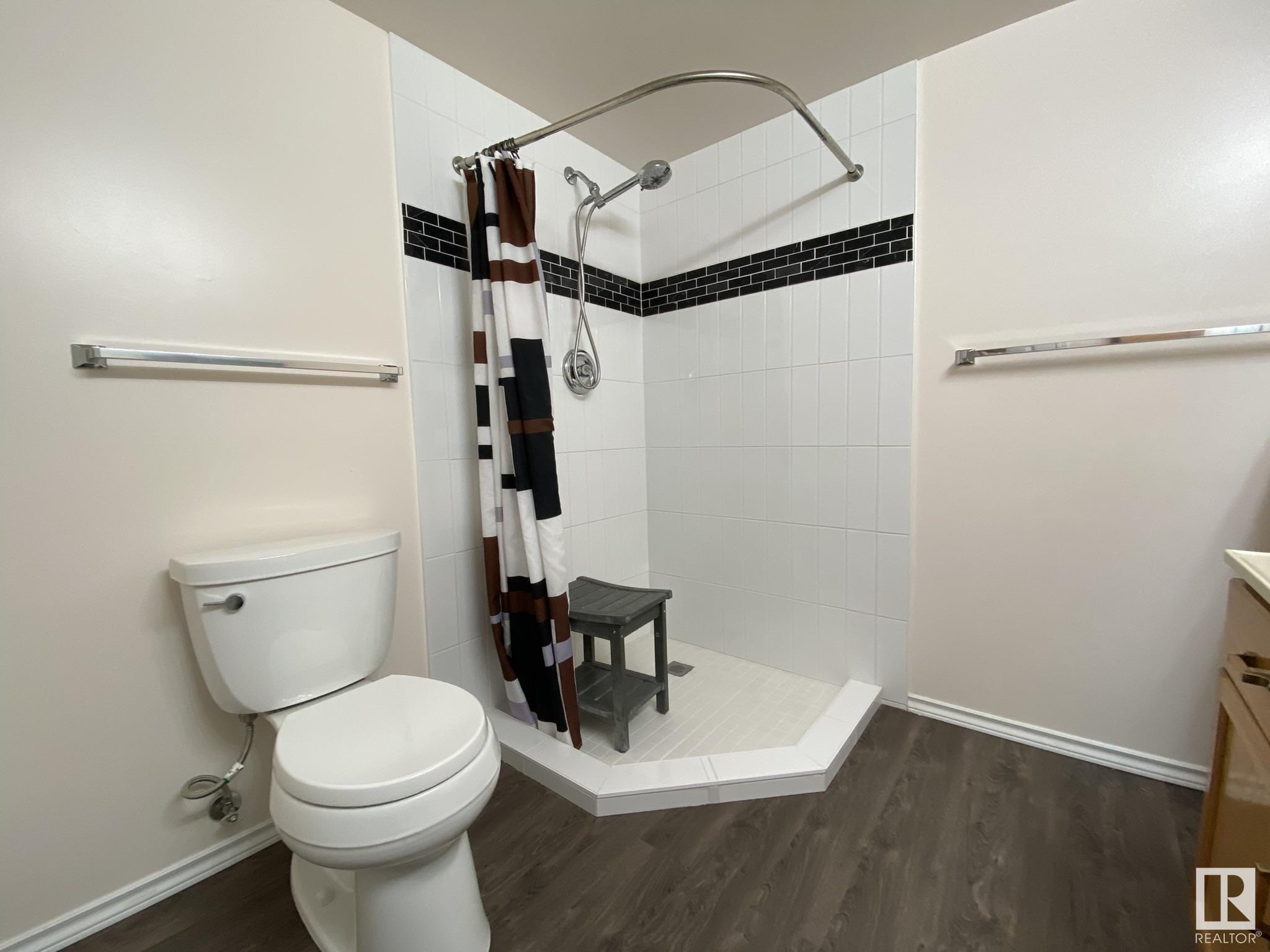      #113 10935 21 AV NW , Edmonton,  ,T6J 6R3 ;  Listing Number: MLS E4407704