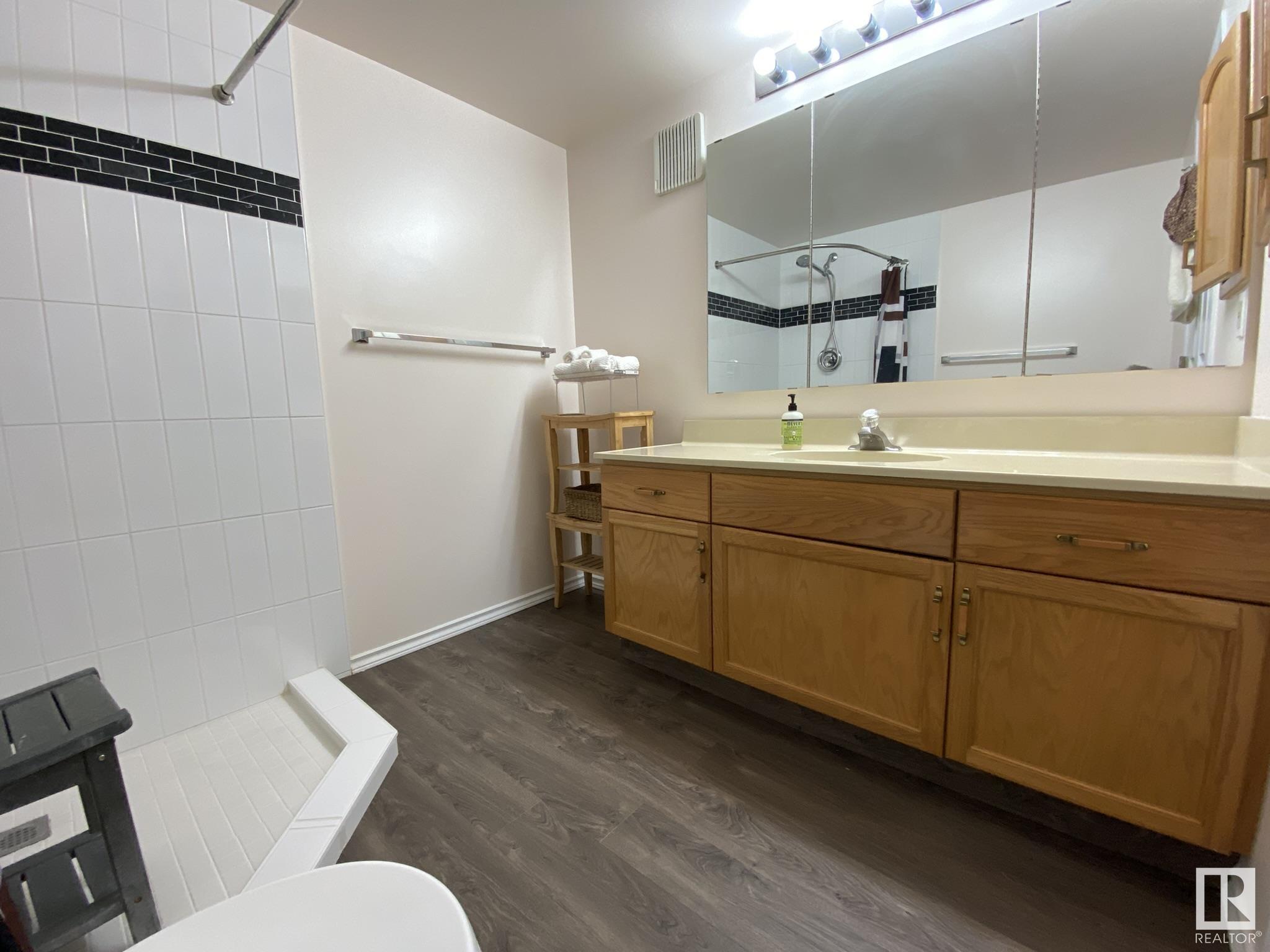      #113 10935 21 AV NW , Edmonton,  ,T6J 6R3 ;  Listing Number: MLS E4407704