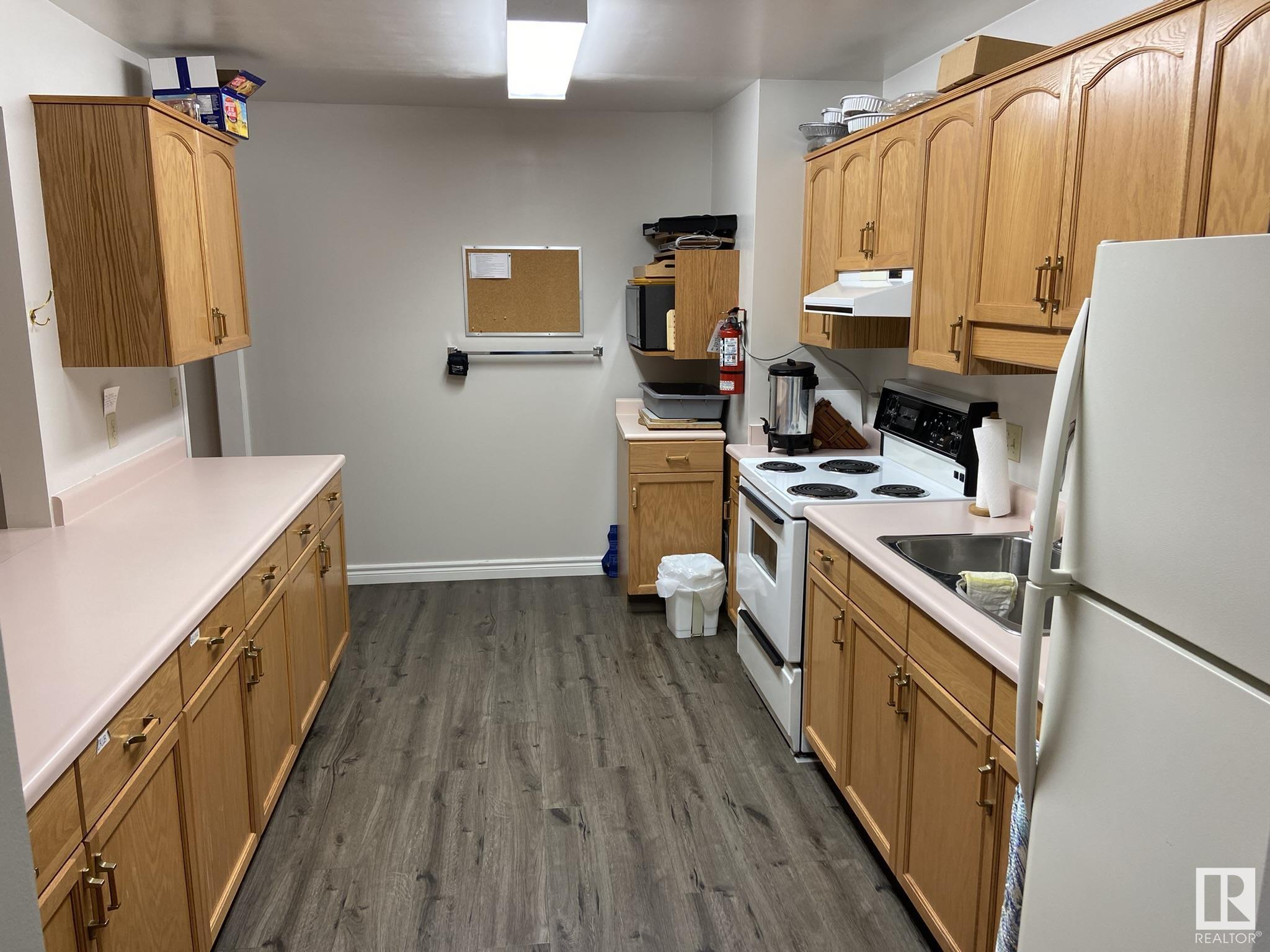      #113 10935 21 AV NW , Edmonton,  ,T6J 6R3 ;  Listing Number: MLS E4407704