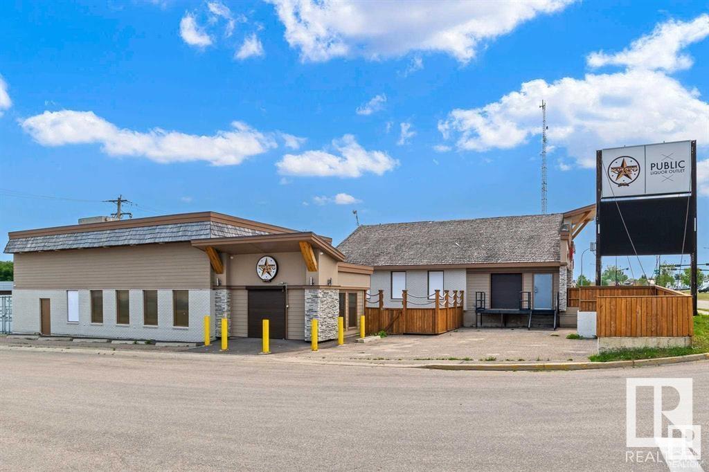      5231B &amp; C 55 ST , Cold Lake,  ,T9M 1W2 ;  Listing Number: MLS E4408164