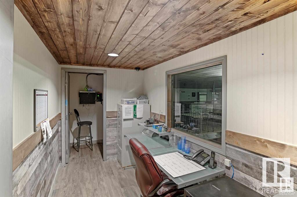      5231B &amp; C 55 ST , Cold Lake,  ,T9M 1W2 ;  Listing Number: MLS E4408164