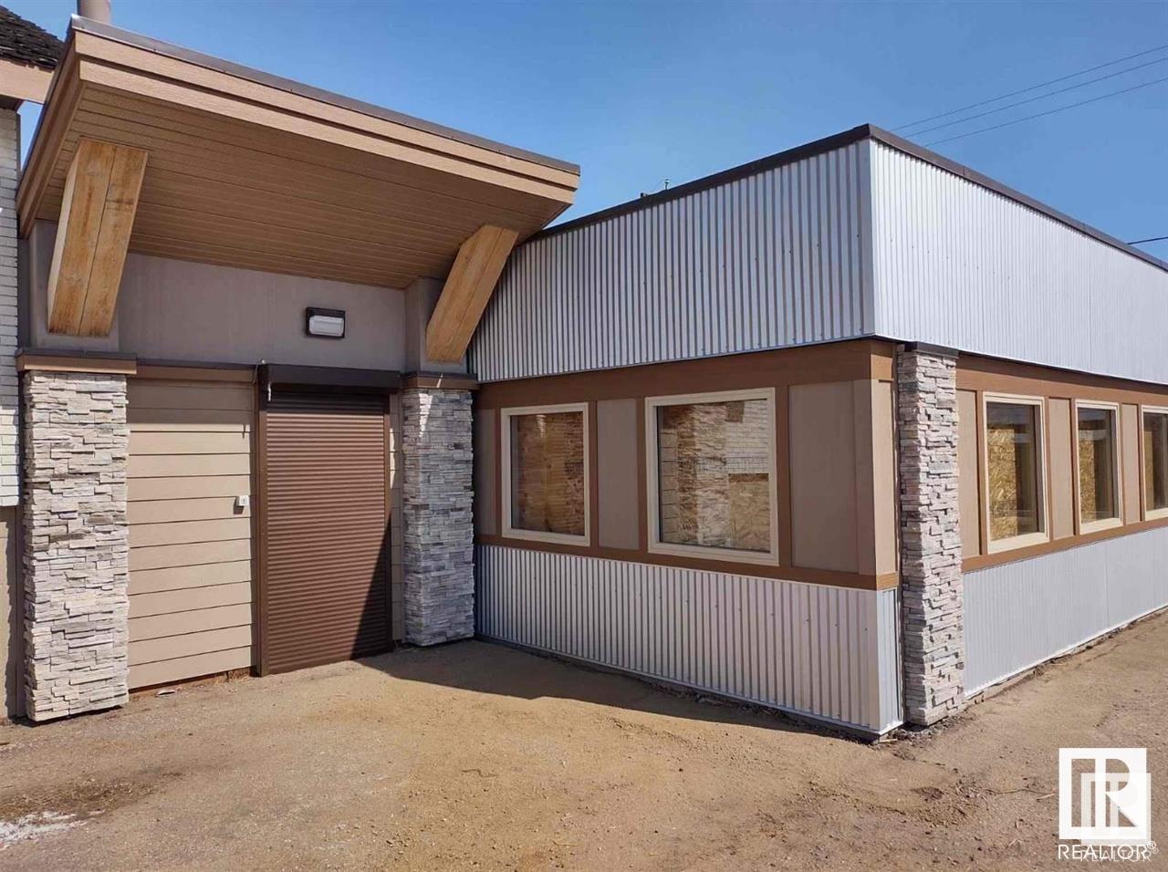      5231B &amp; C 55 ST , Cold Lake,  ,T9M 1W2 ;  Listing Number: MLS E4408164