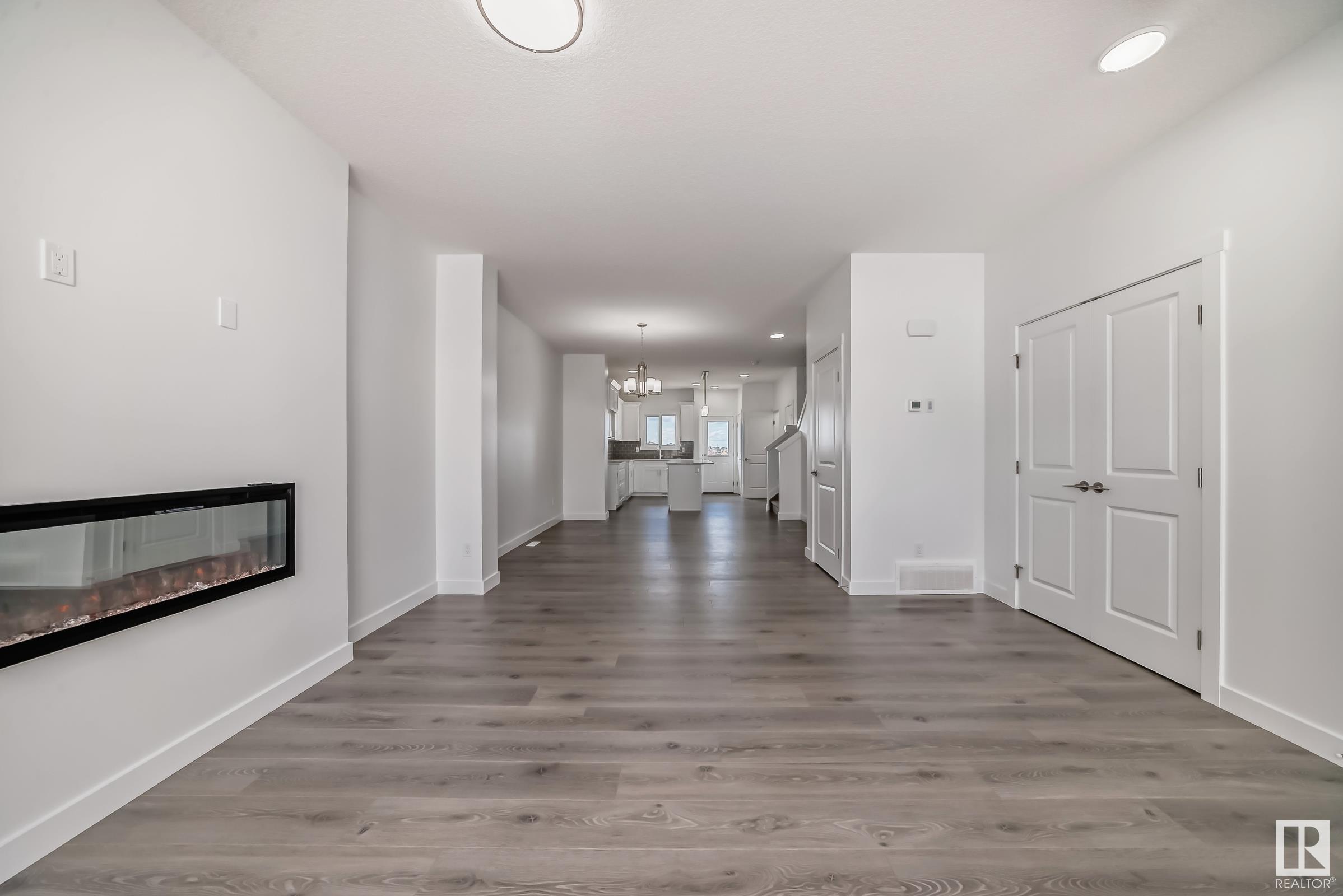      440 29 ST SW , Edmonton,  ,T6X 3E7 ;  Listing Number: MLS E4408295