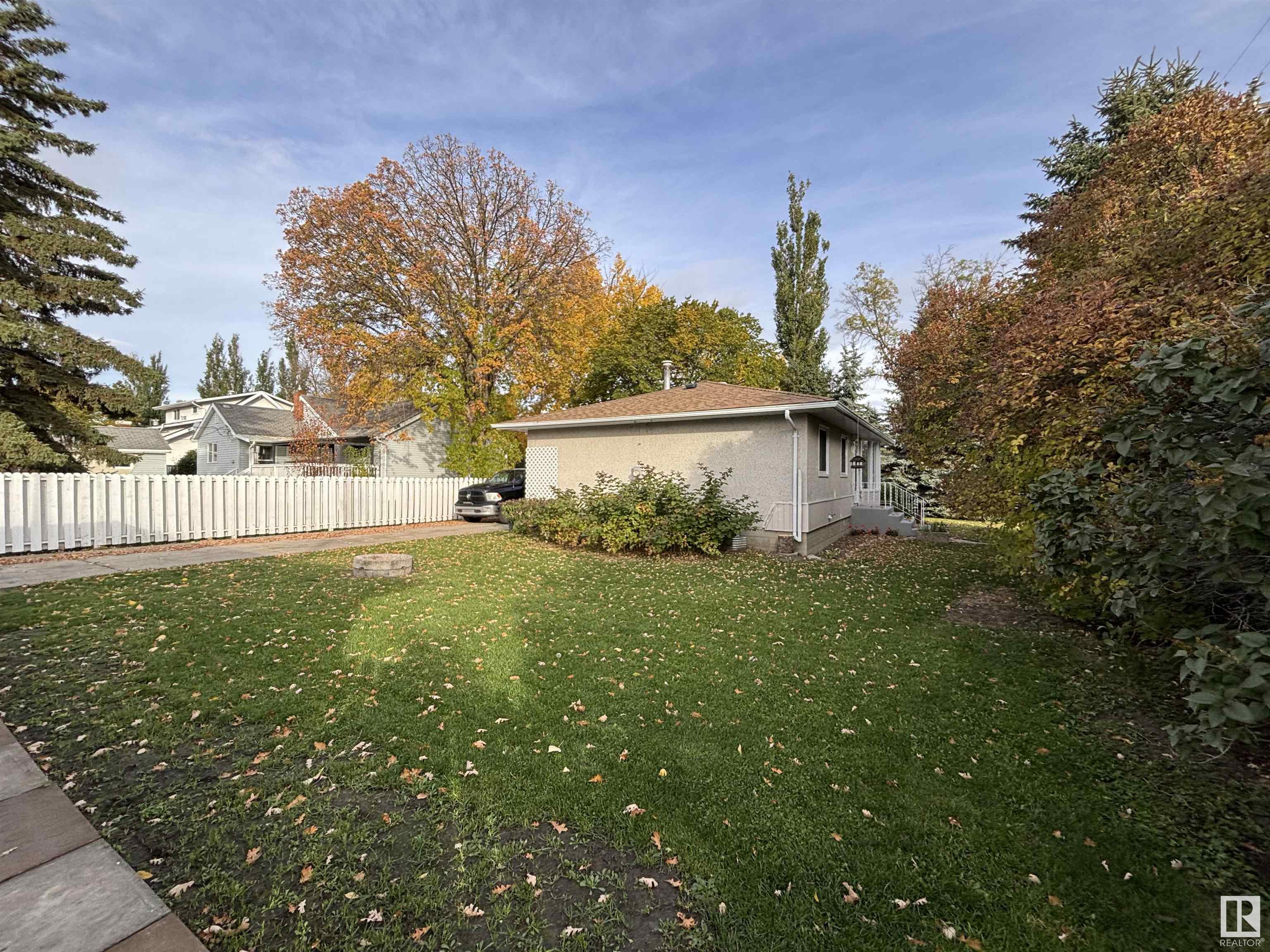      5100 53 AV , Stony Plain,  ,T7Z 1B9 ;  Listing Number: MLS E4408720