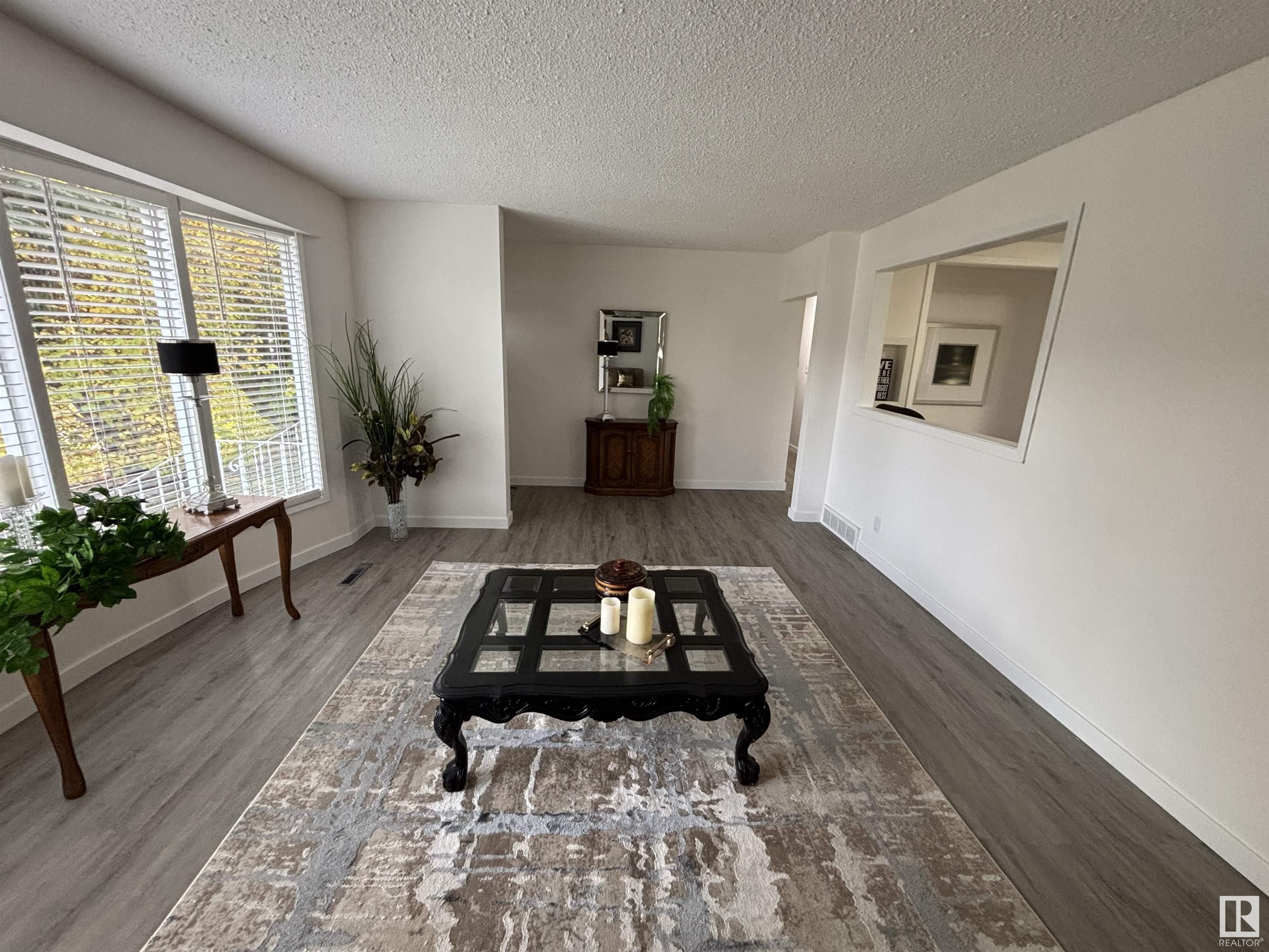      5100 53 AV , Stony Plain,  ,T7Z 1B9 ;  Listing Number: MLS E4408720