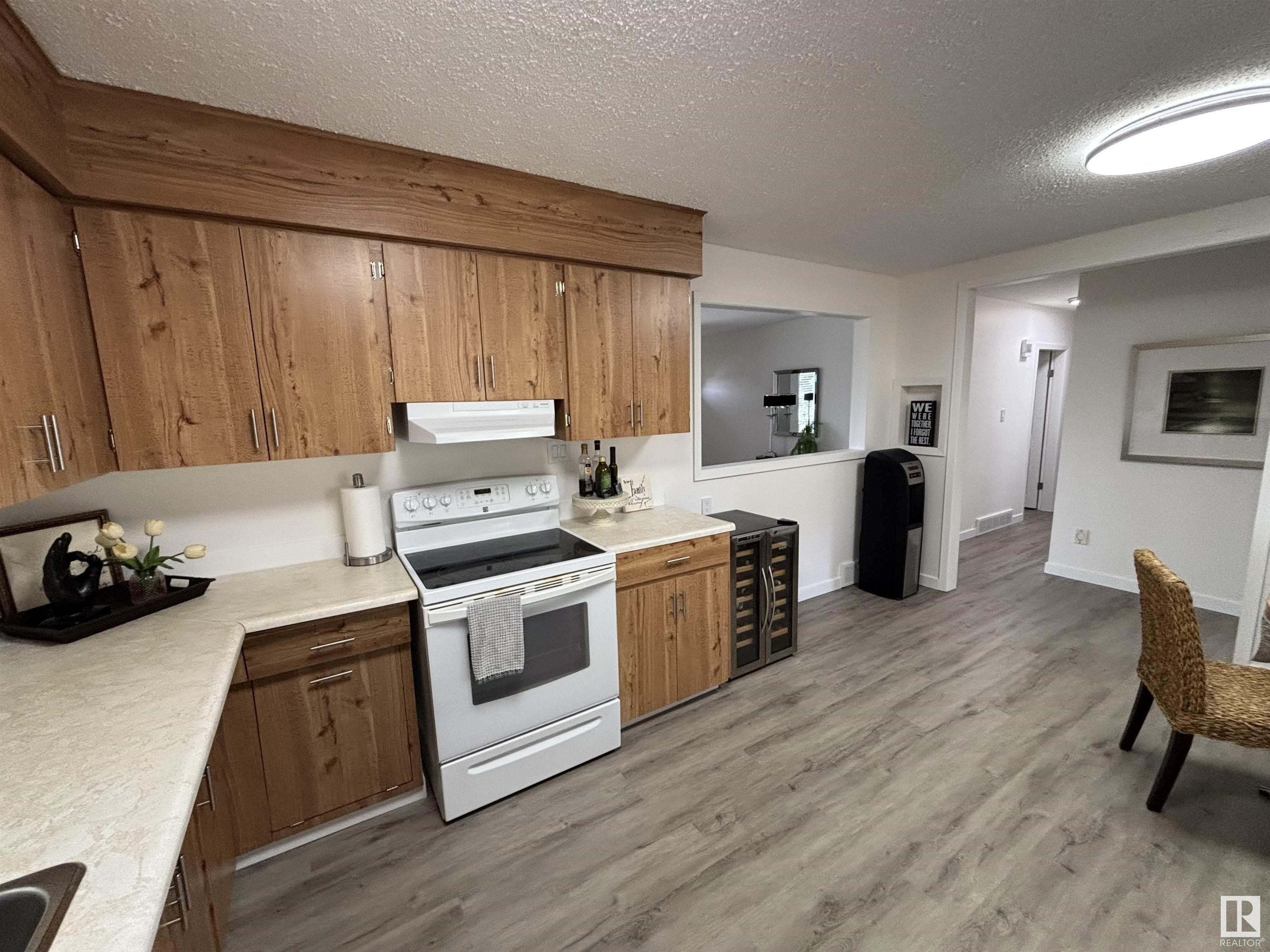      5100 53 AV , Stony Plain,  ,T7Z 1B9 ;  Listing Number: MLS E4408720