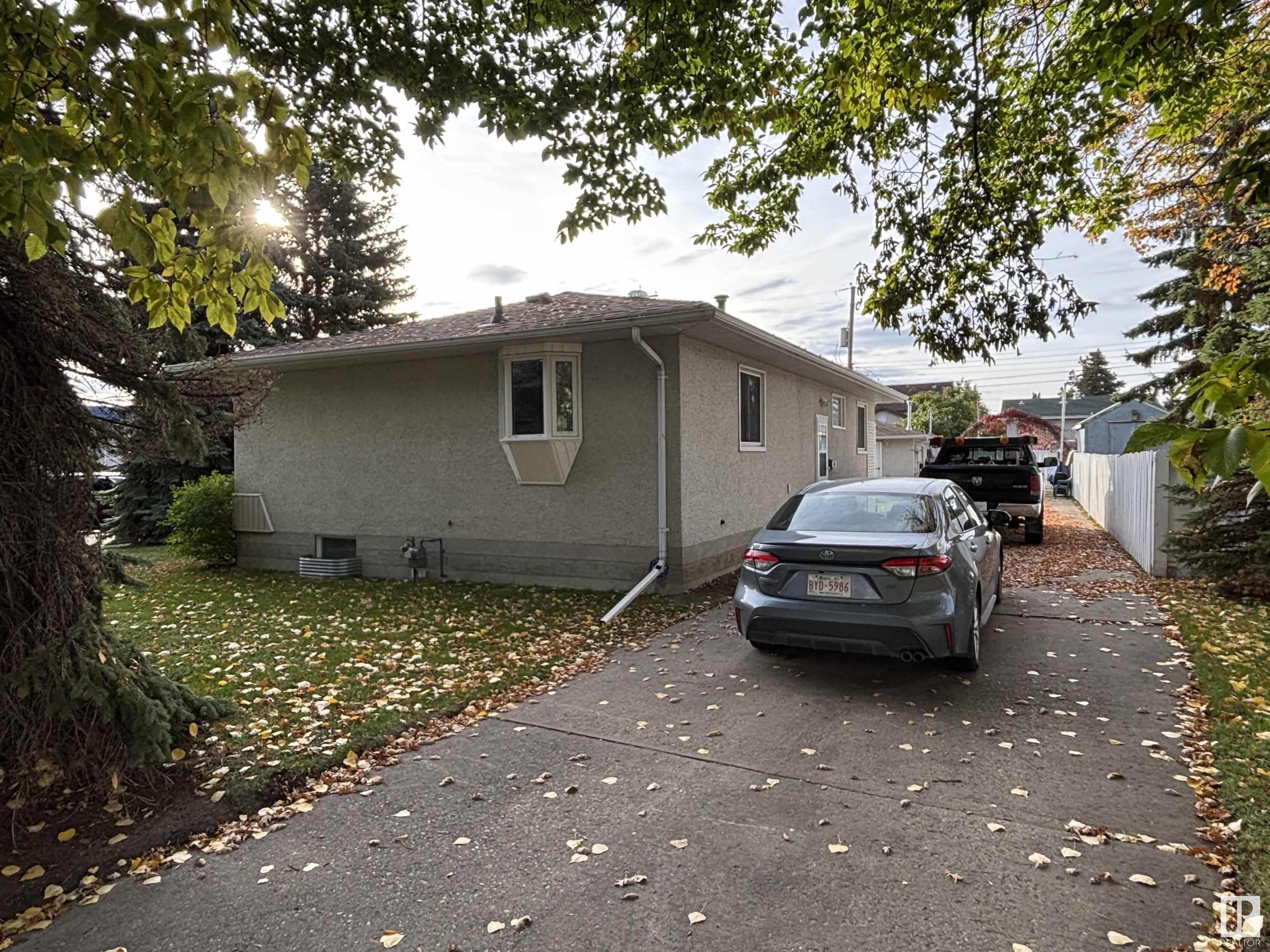      5100 53 AV , Stony Plain,  ,T7Z 1B9 ;  Listing Number: MLS E4408720