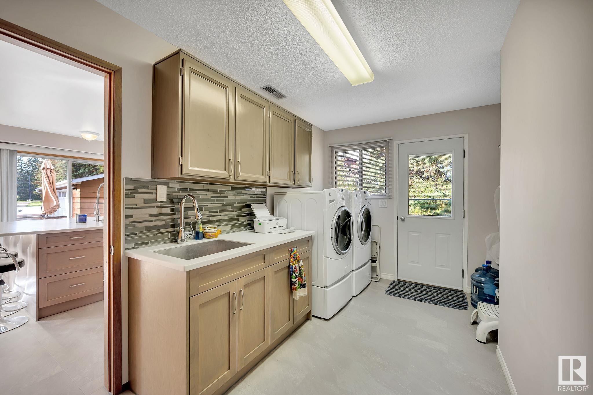      208 GRANDISLE PT NW NW , Edmonton,  ,T6M 2P1 ;  Listing Number: MLS E4409508