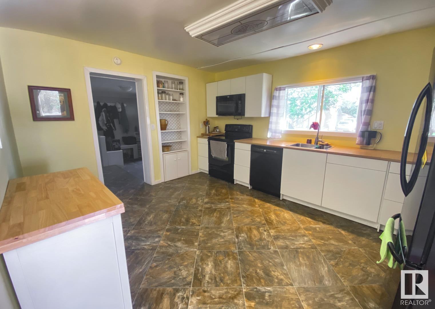      1412 9 street , Cold Lake,  ,T9M 1J2 ;  Listing Number: MLS E4410166
