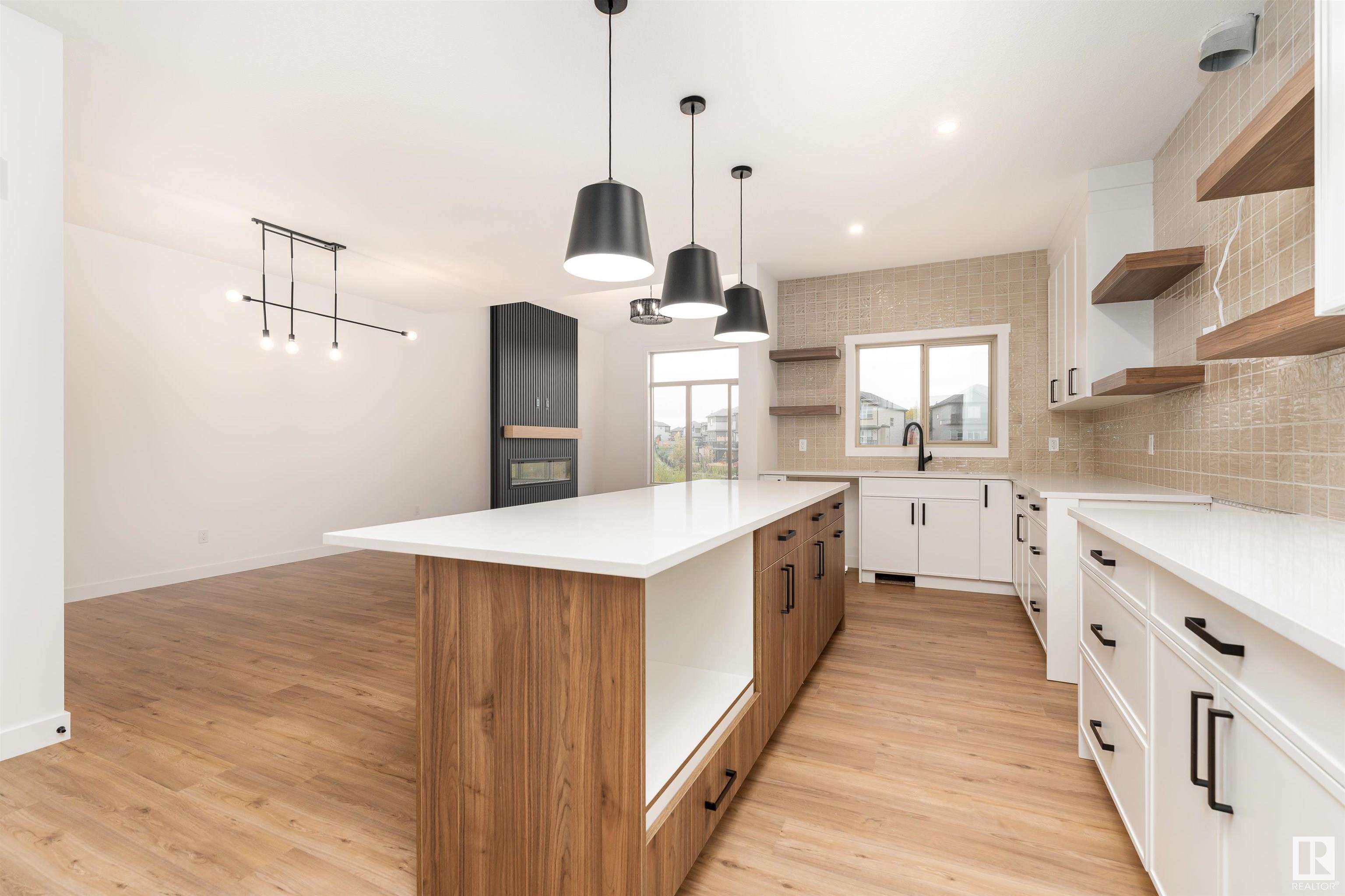      53 GLADSTONE BN , Spruce Grove,  ,T7X 0Z6 ;  Listing Number: MLS E4410355