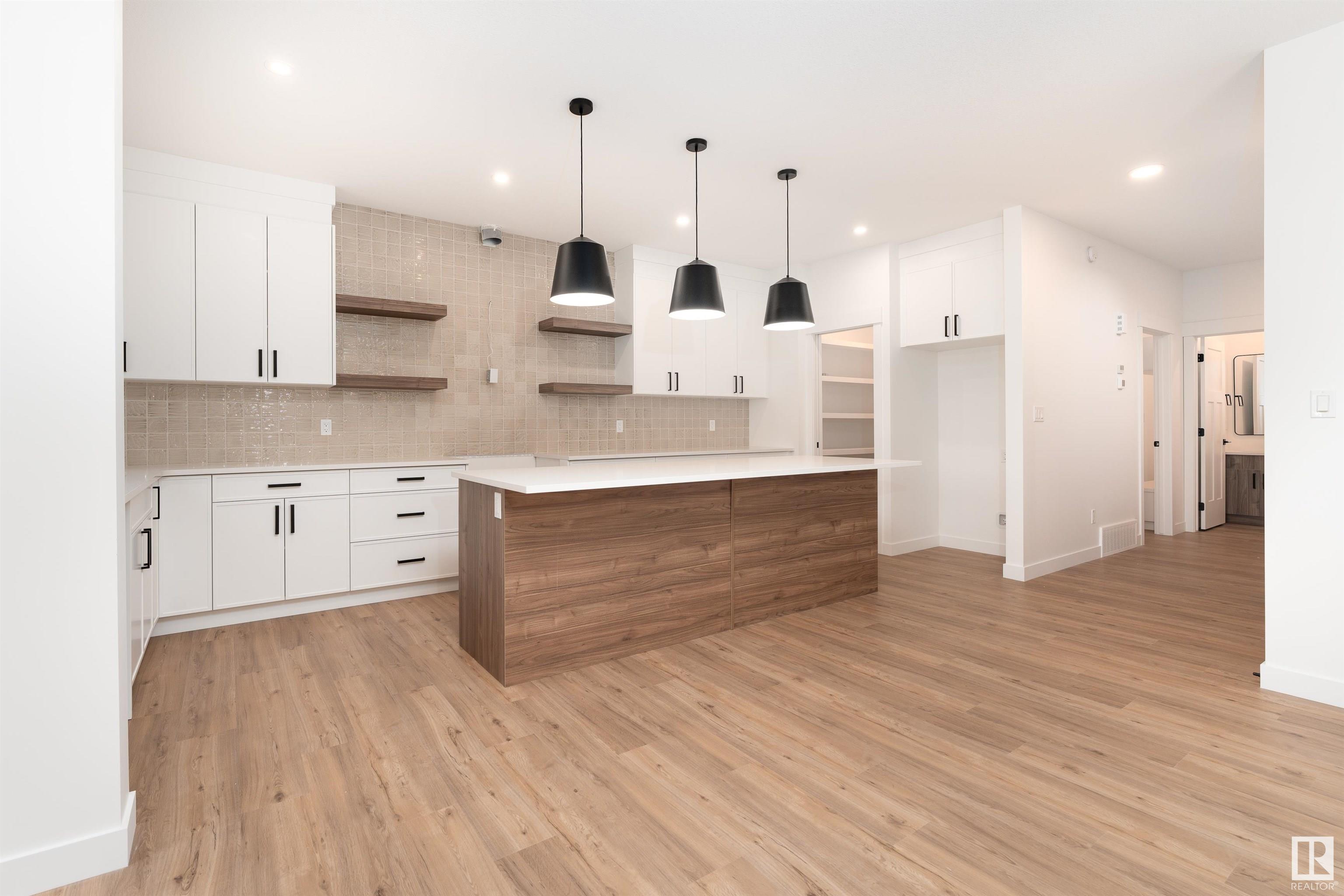      53 GLADSTONE BN , Spruce Grove,  ,T7X 0Z6 ;  Listing Number: MLS E4410355