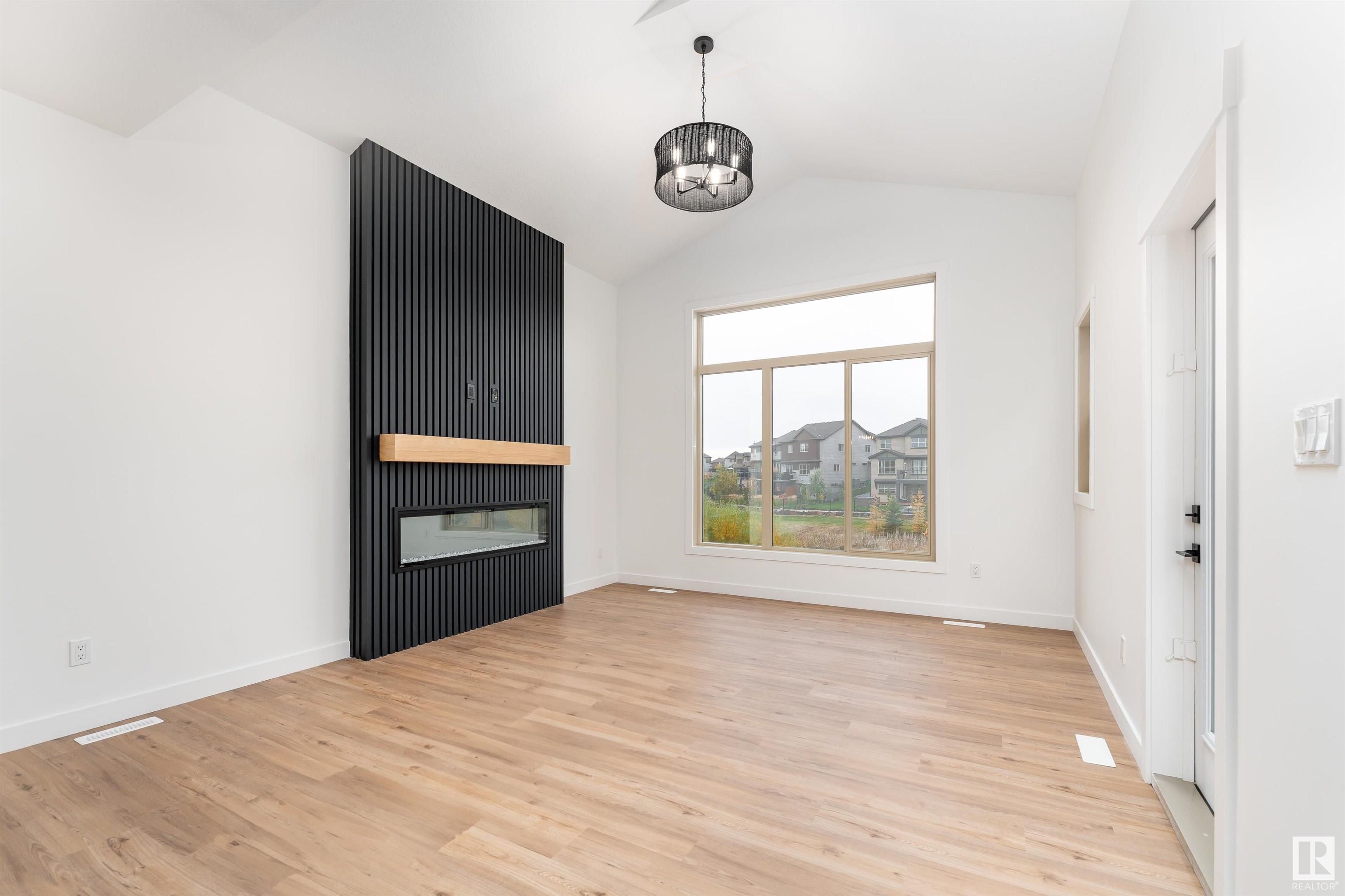      53 GLADSTONE BN , Spruce Grove,  ,T7X 0Z6 ;  Listing Number: MLS E4410355